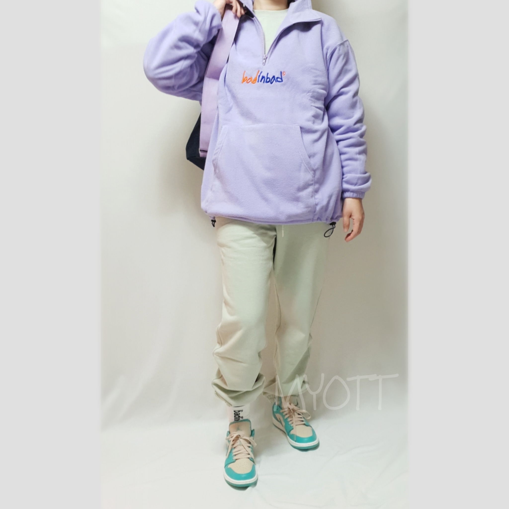 (W) Jordan 1 Low Sanddrift Washed Teal 착용 스타일 - 1