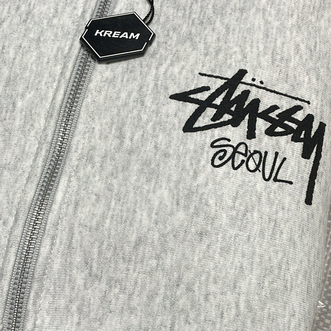 Stussy Stock Seoul Zip Hood Ash Heather 2023 착용 스타일