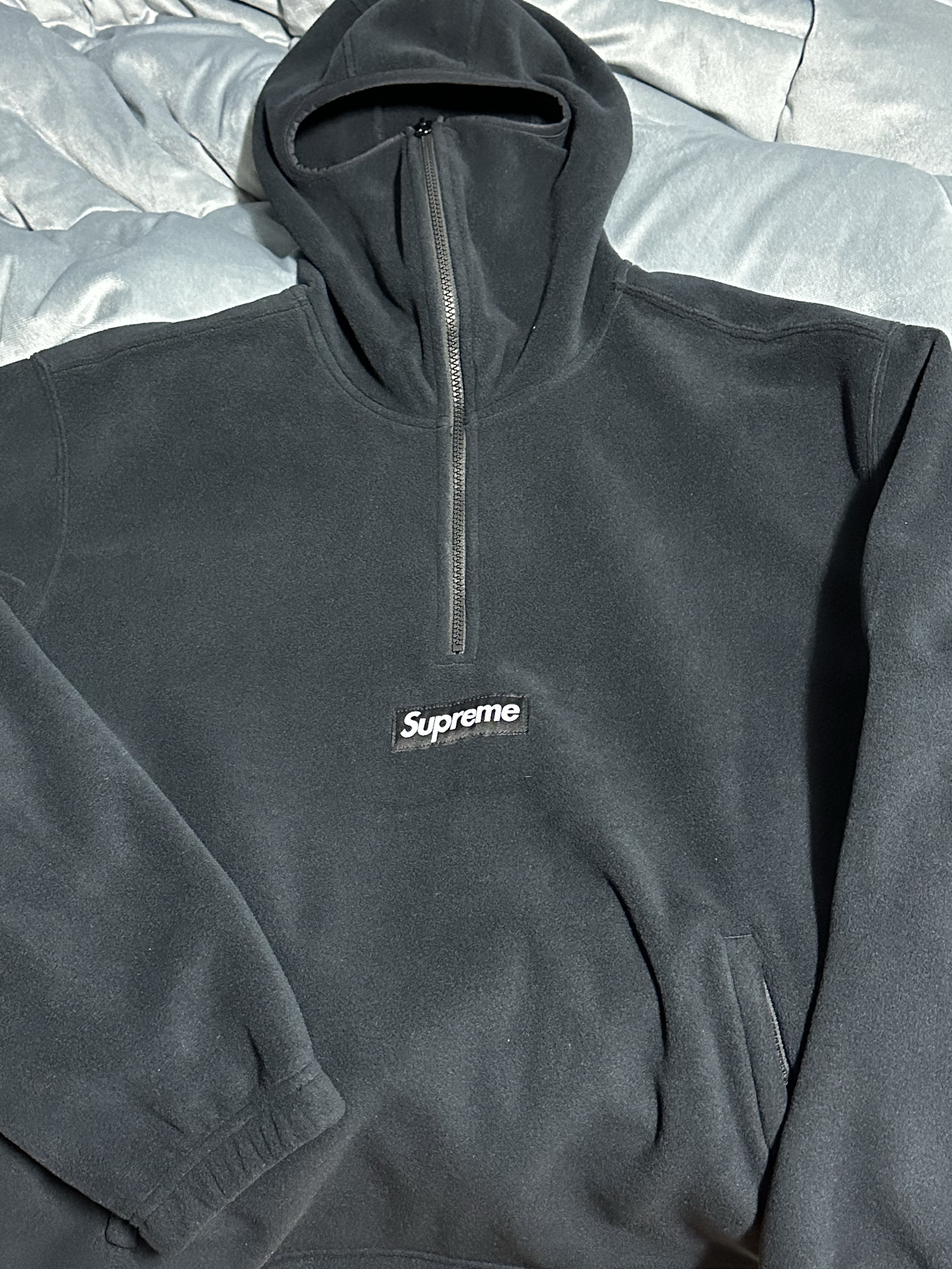 Supreme Polartec Facemask Half Zip Hooded Sweatshirt Black - 23FW 착용 스타일