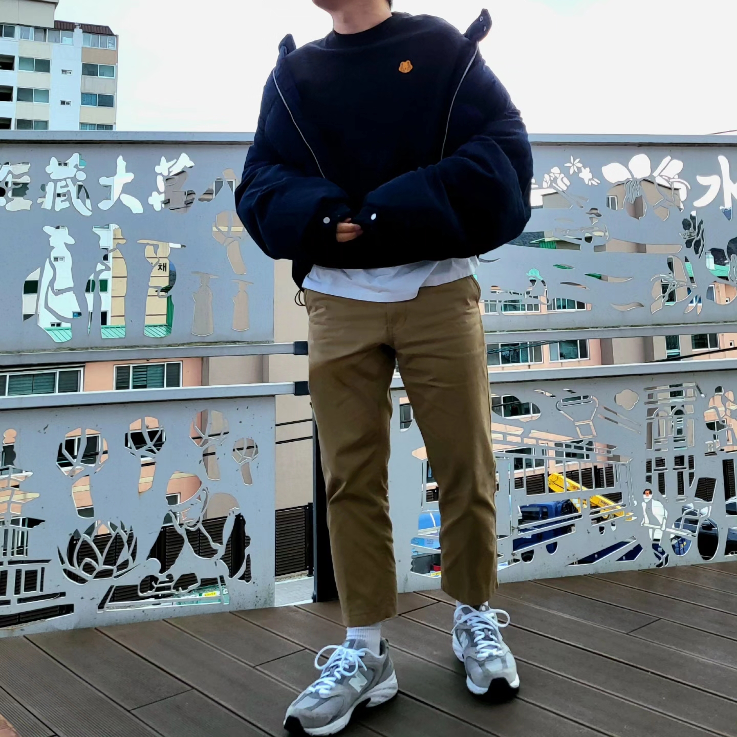 New Balance 530 Grey, (W) Kenzo Tiger Crest Sweatshirt Black 착용 스타일 - 2