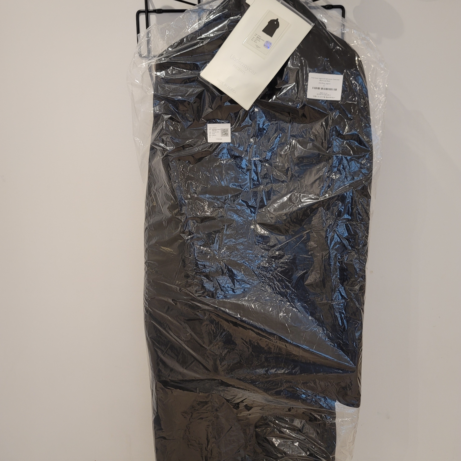 Undermycar Legion.02 Balmacaan Oversized Wool Coat Black 착용 스타일 - 1