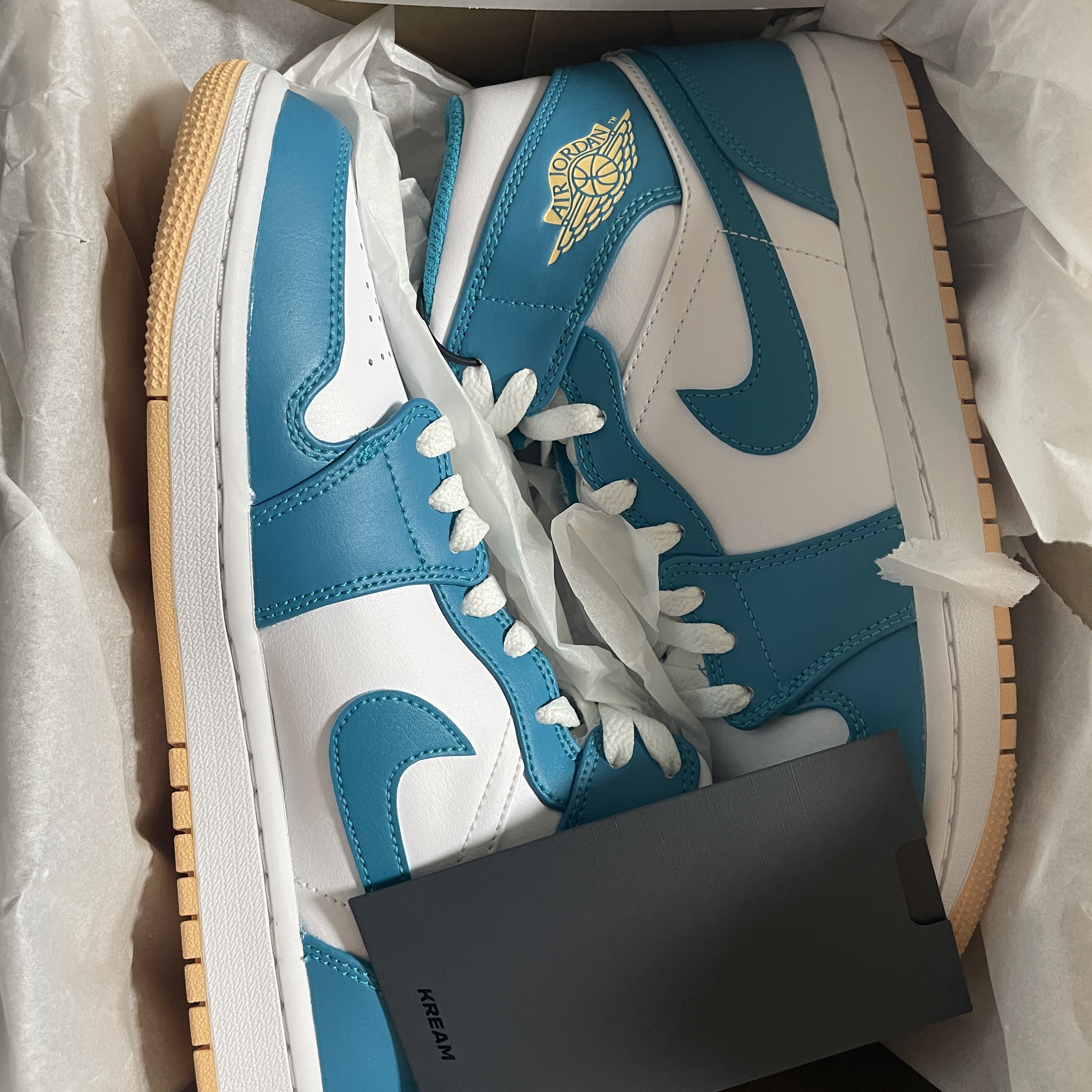 Jordan 1 Mid Aquatone 착용 스타일