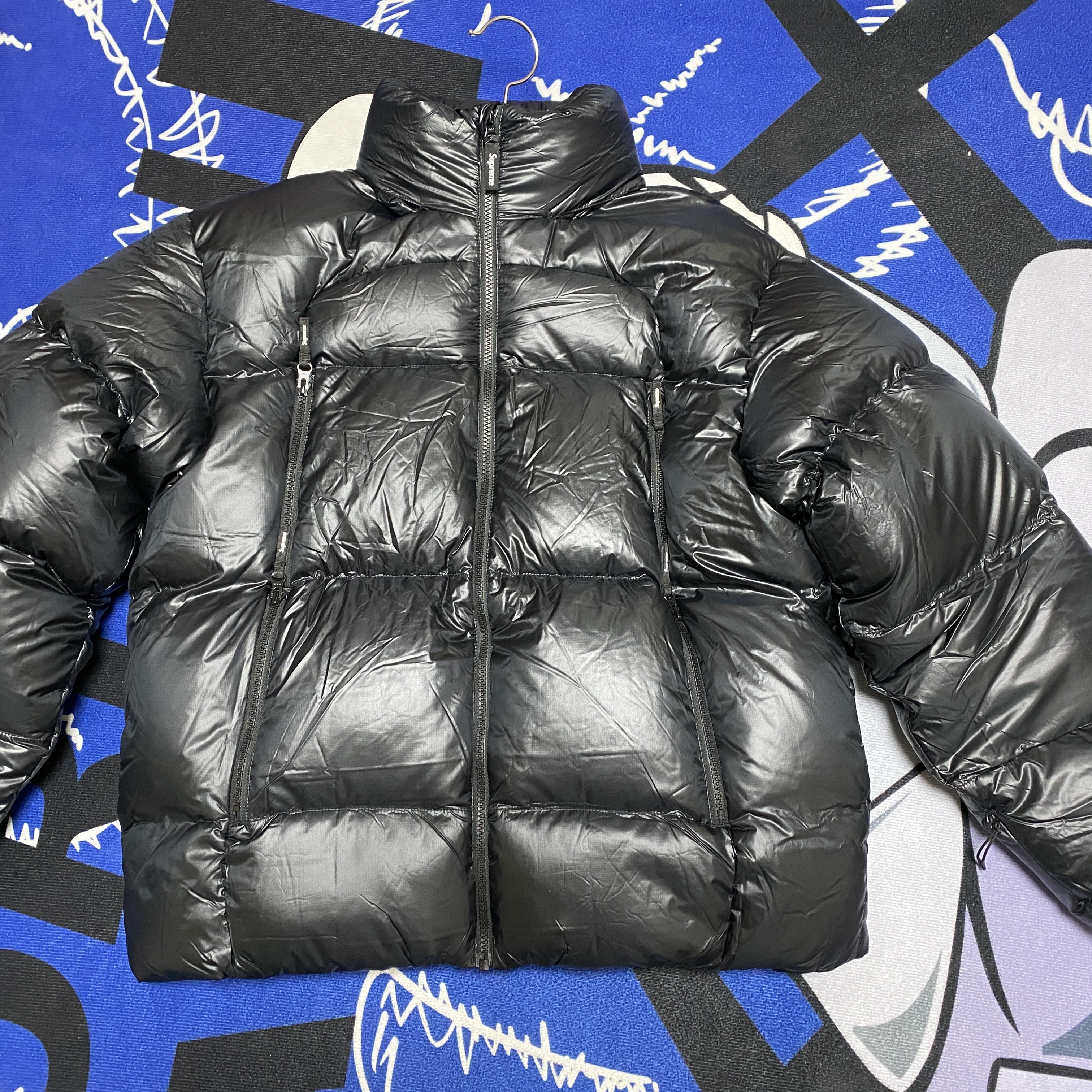 Supreme Featherweight Down Puffer Jacket Black - 23FW 착용 스타일 - 1