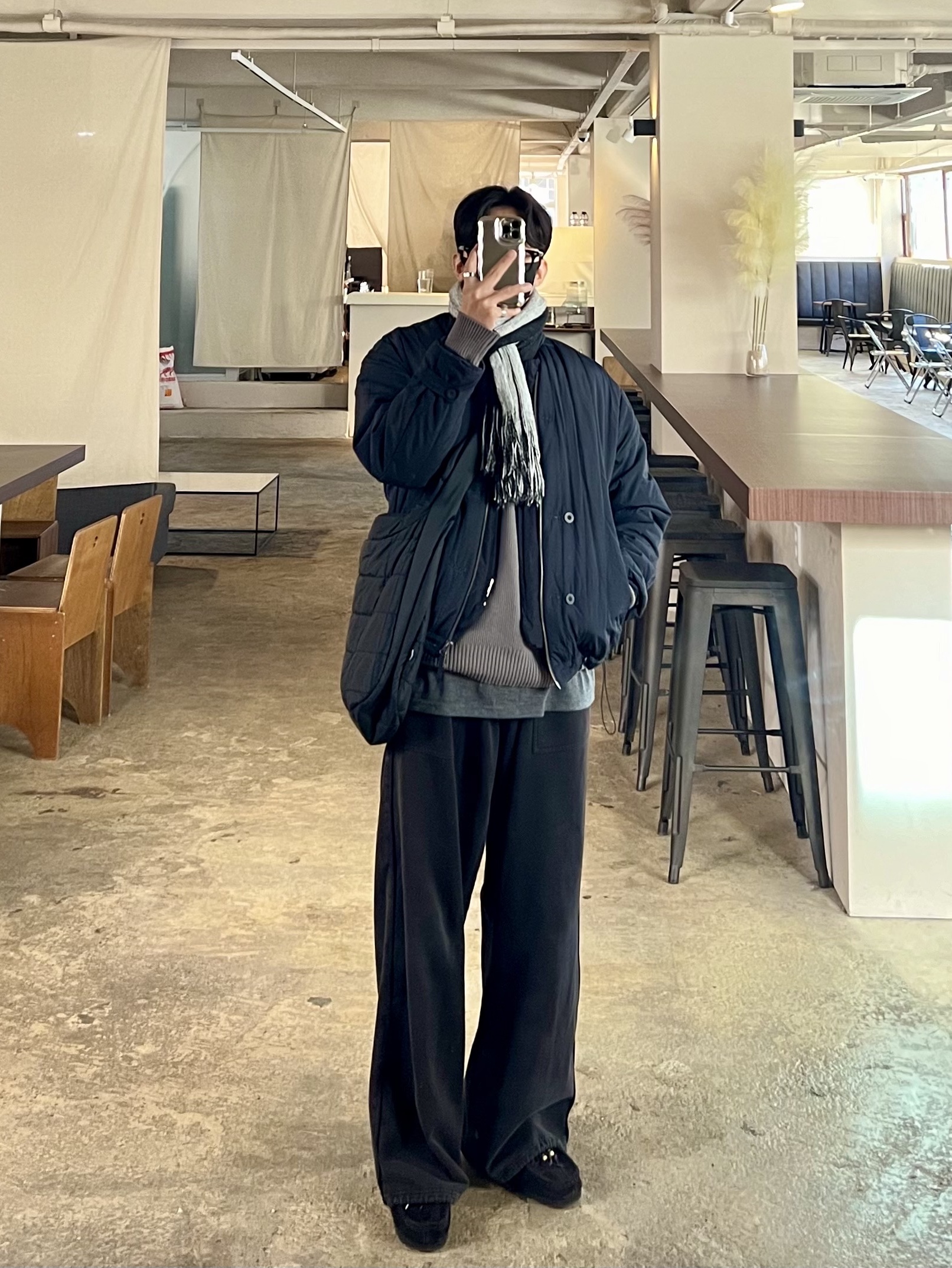 Polyteru 1011 Fatigue Sweatpants 1.2v Bleached Black, Polyteru Turtle Neck Sleeve Charcoal 착용 스타일
