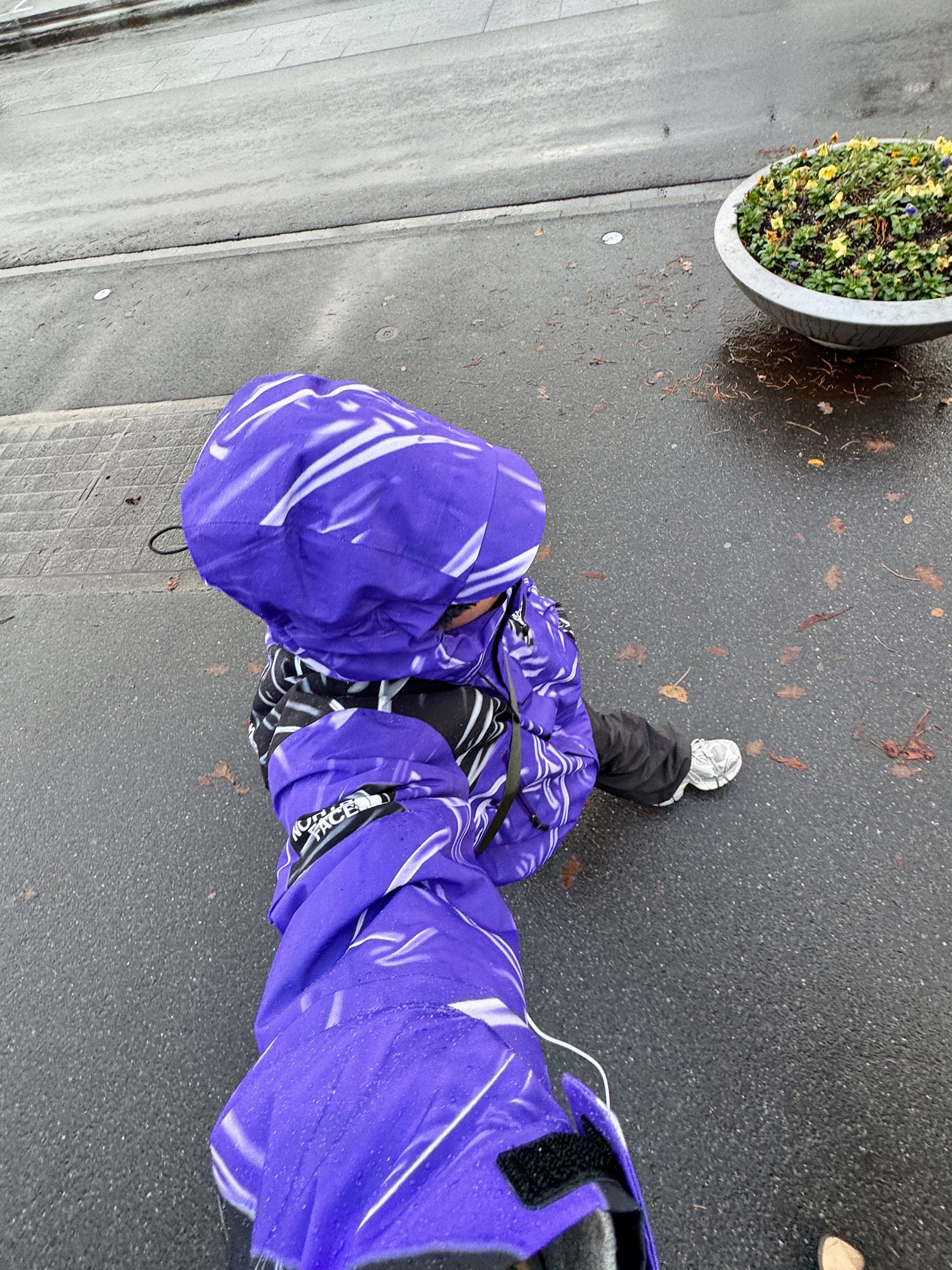 Supreme x The North Face Trompe L’oeil Printed Taped Seam Shell Jacket Purple - 23SS, Balenciaga 3XL Sneakers Light Beige 착용 스타일 - 5