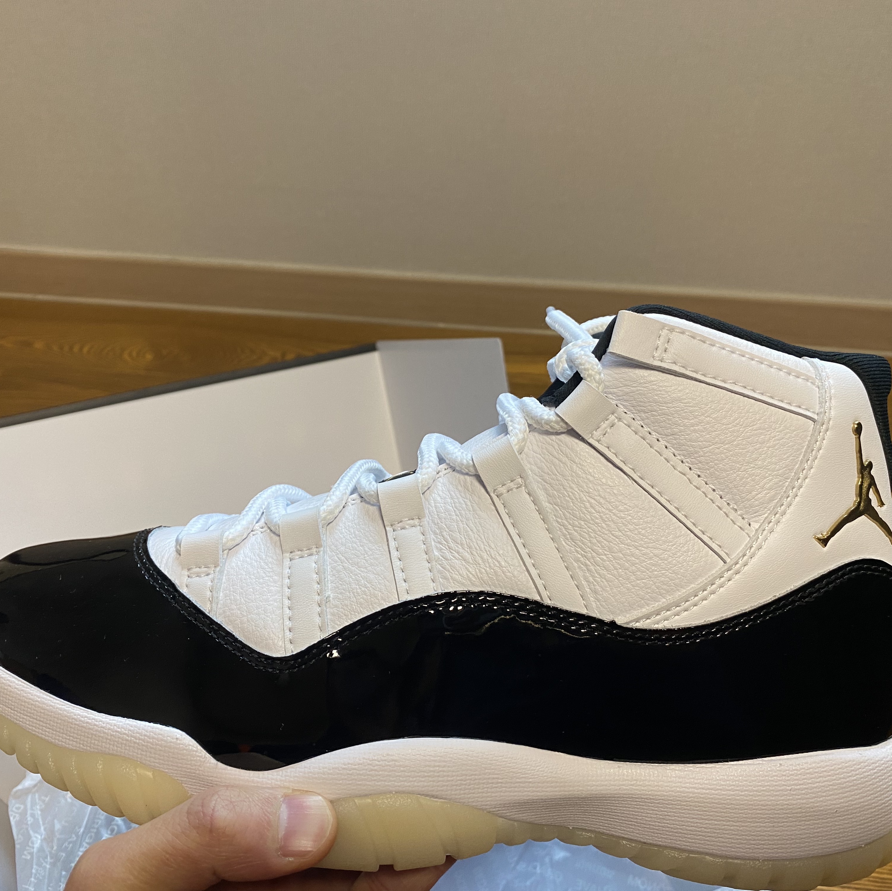 Jordan 11 Retro Gratitude 착용 스타일 - 2