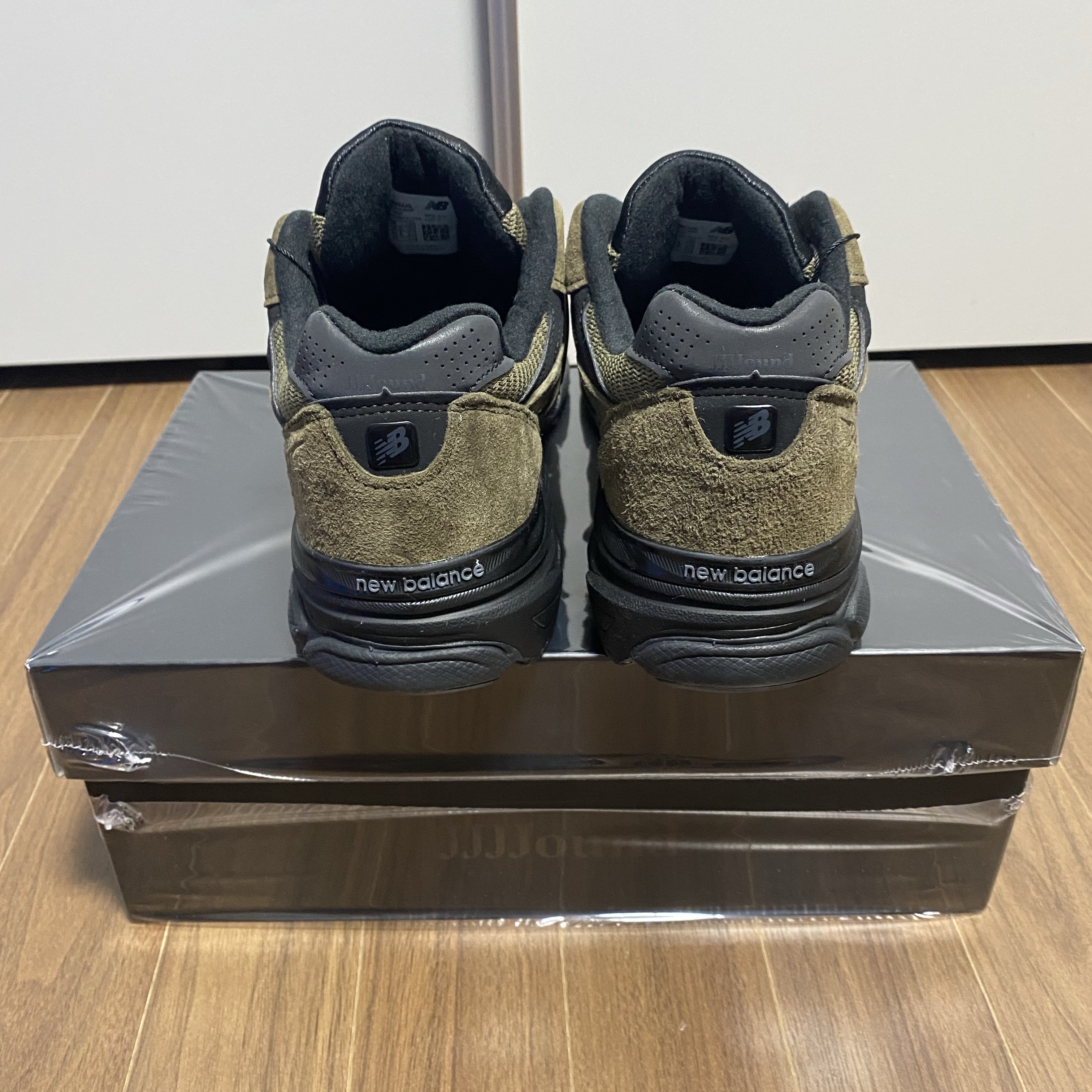 New Balance x JJJJound 990v3 Brown Black 착용 스타일