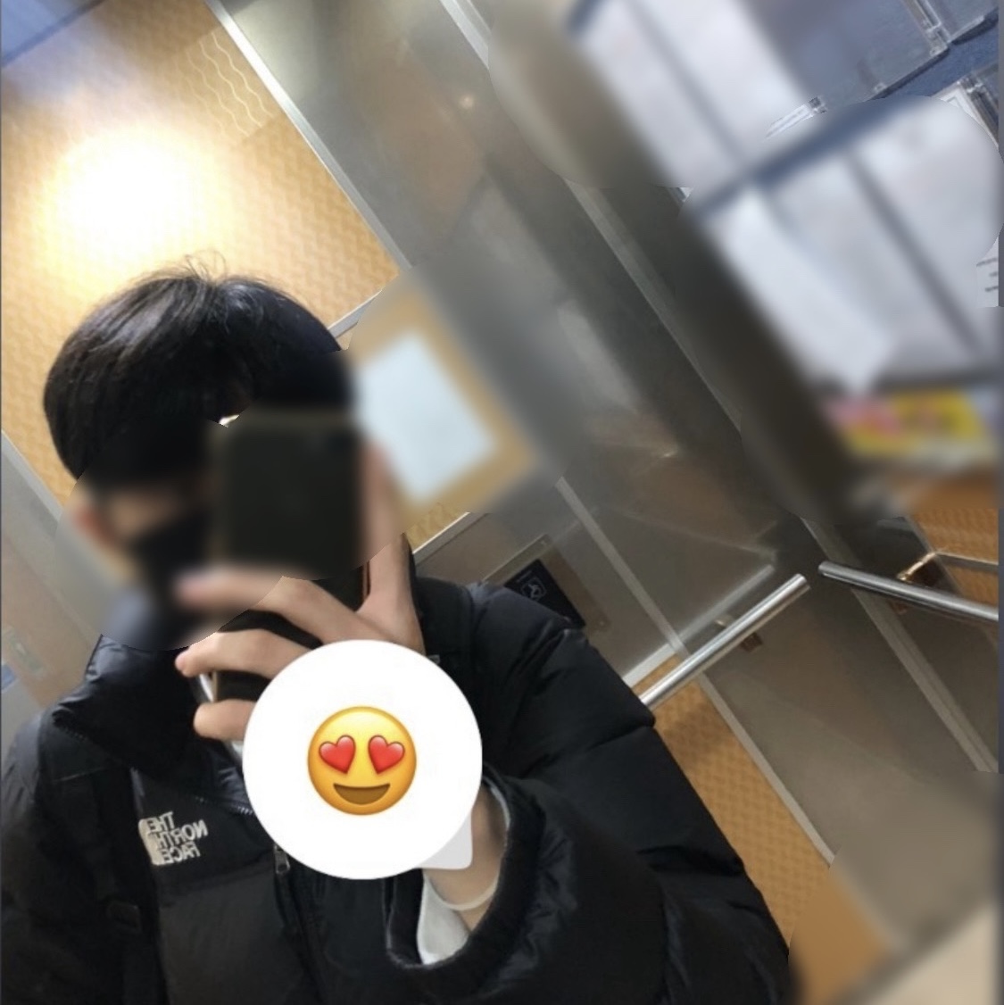 The North Face 1996 Eco Nuptse Jacket Black 착용 스타일