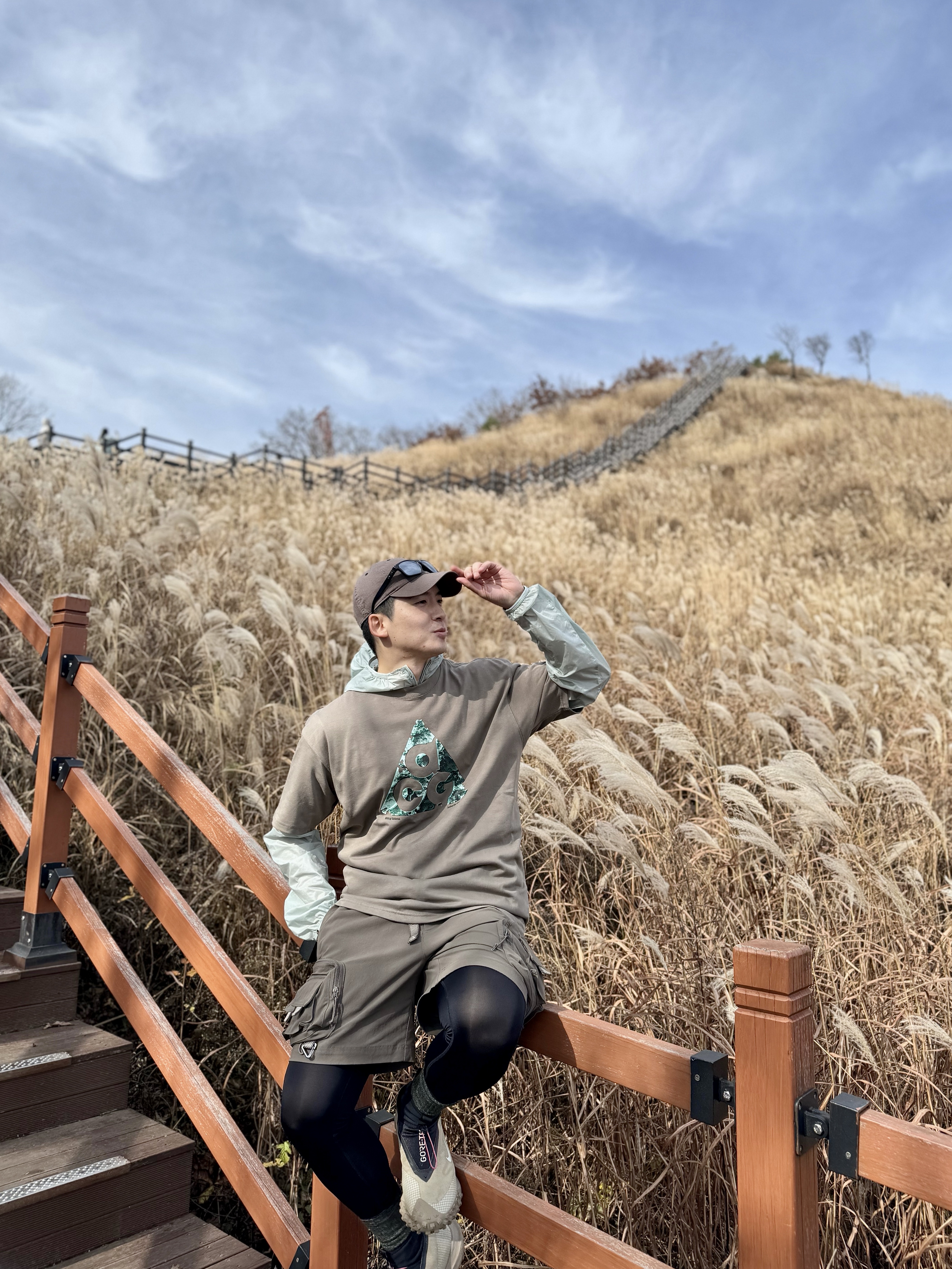 Nike ACG Heritage 86 Cap Ironstone, Nike ACG Cinder Cone Windproof Jacket Dusty Sage - Asia 착용 스타일 - 1