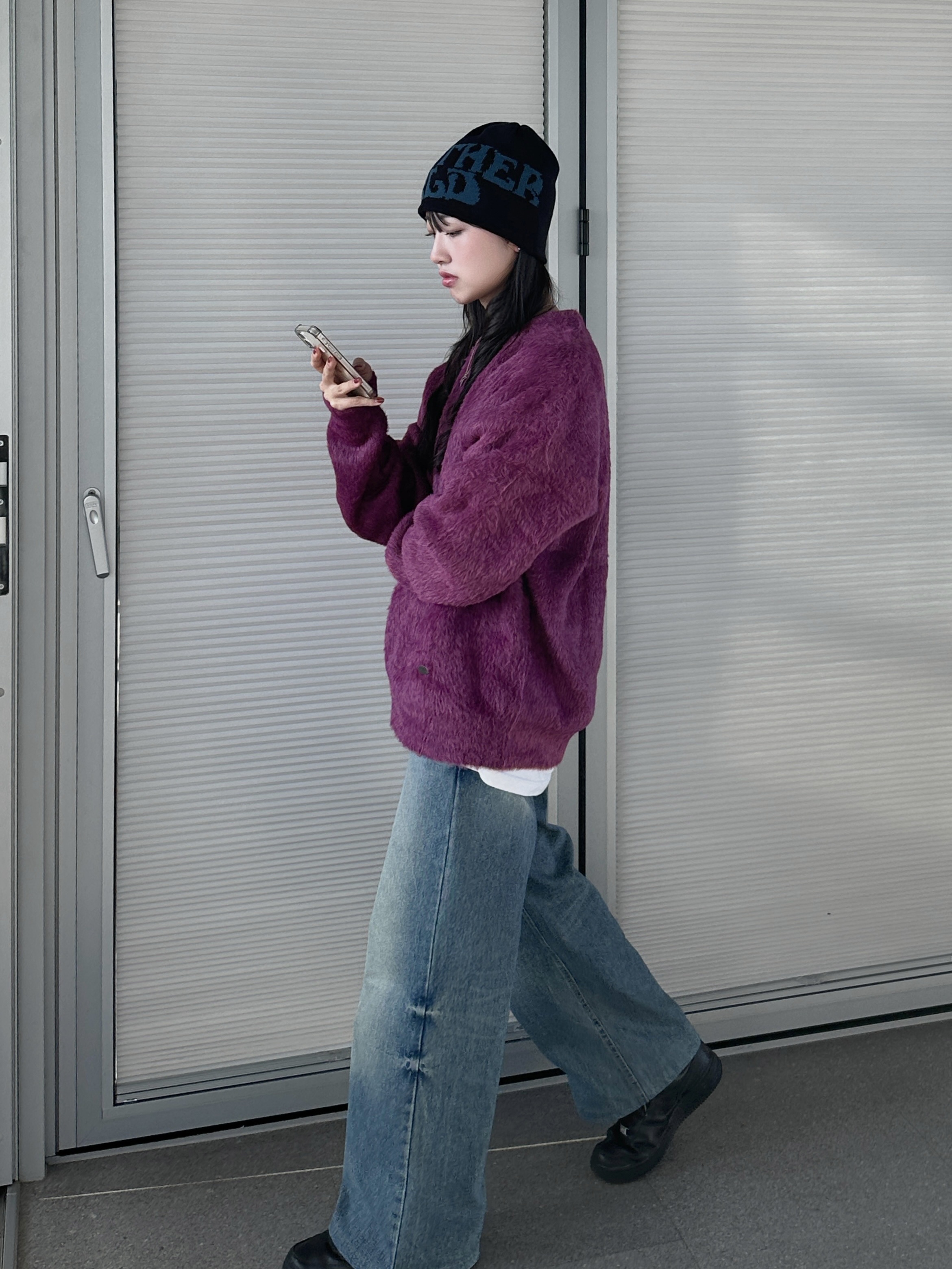 Netherworld Logo Beanie Black 착용 스타일 - 5