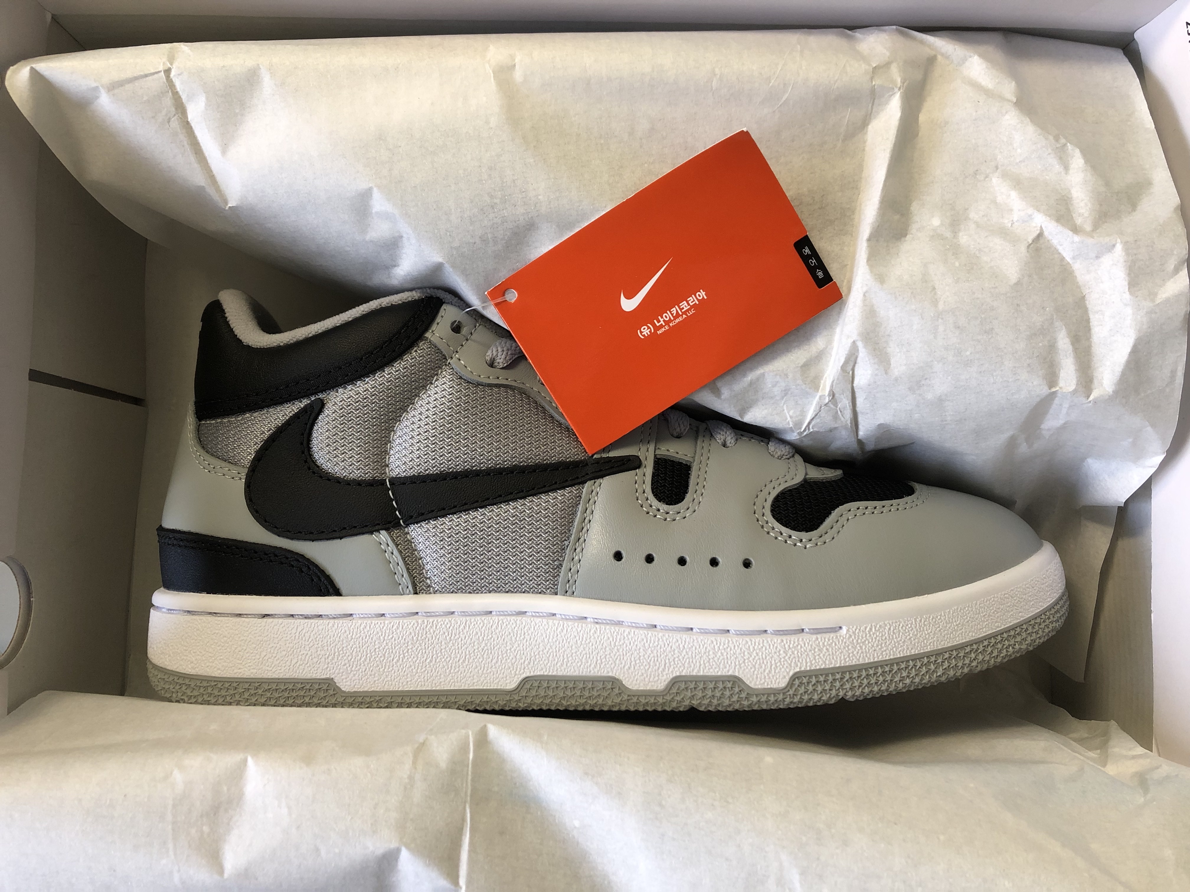 Nike x Travis Scott Mac Attack SP Light Smoke Grey 착용 스타일