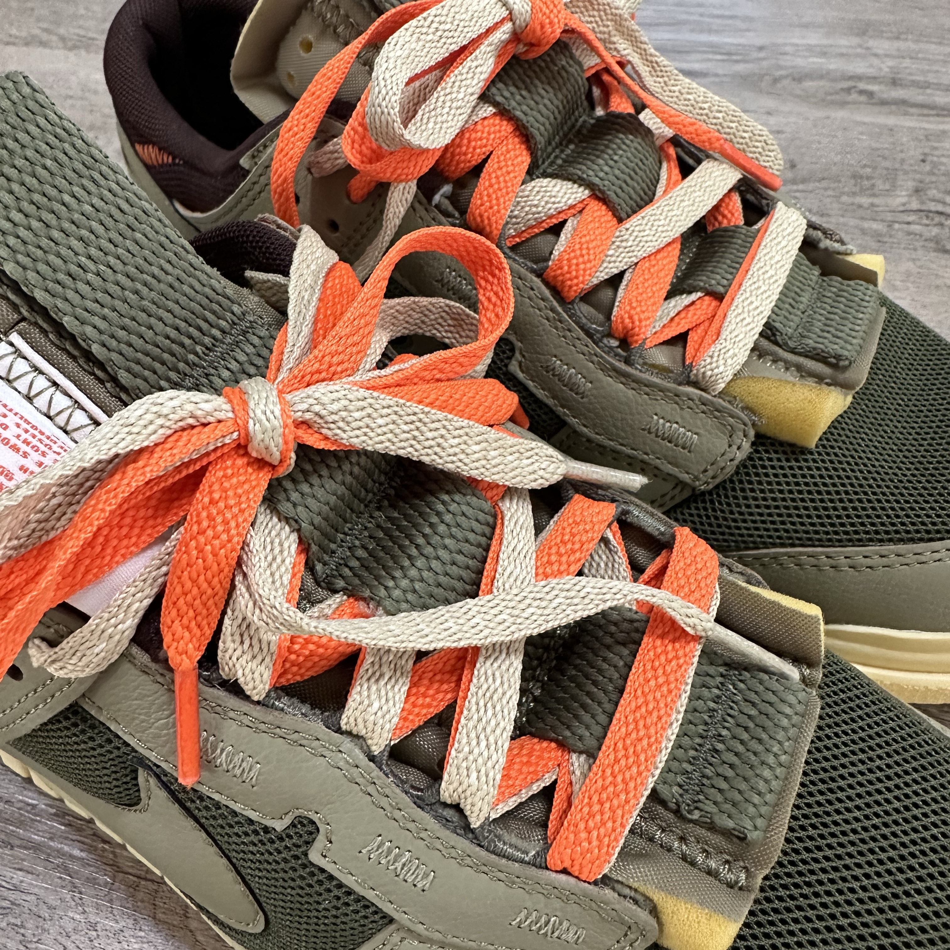 Nike Air Dunk Jumbo Medium Olive 착용 스타일