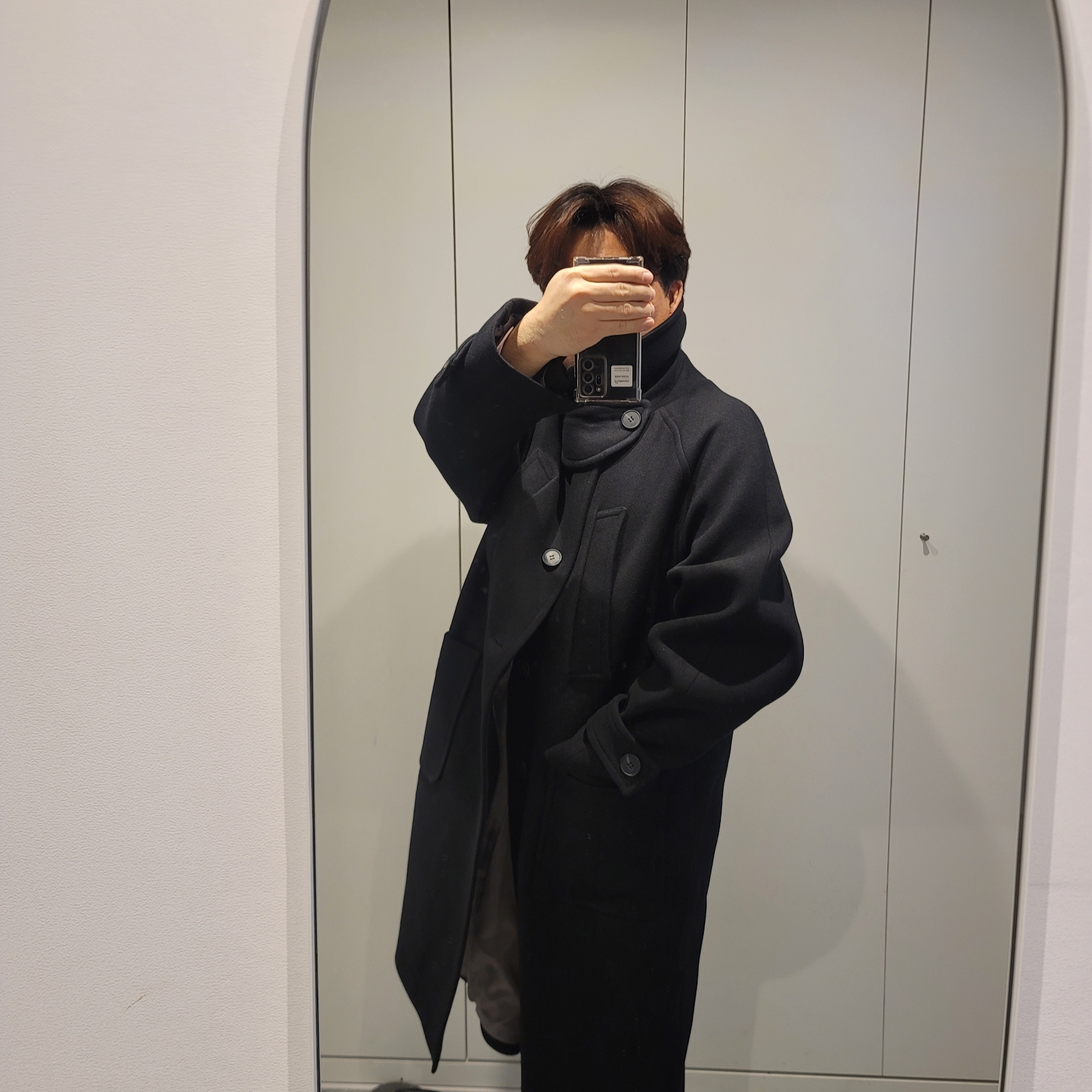 Undermycar Legion.02 Balmacaan Oversized Wool Coat Black 착용 스타일 - 4