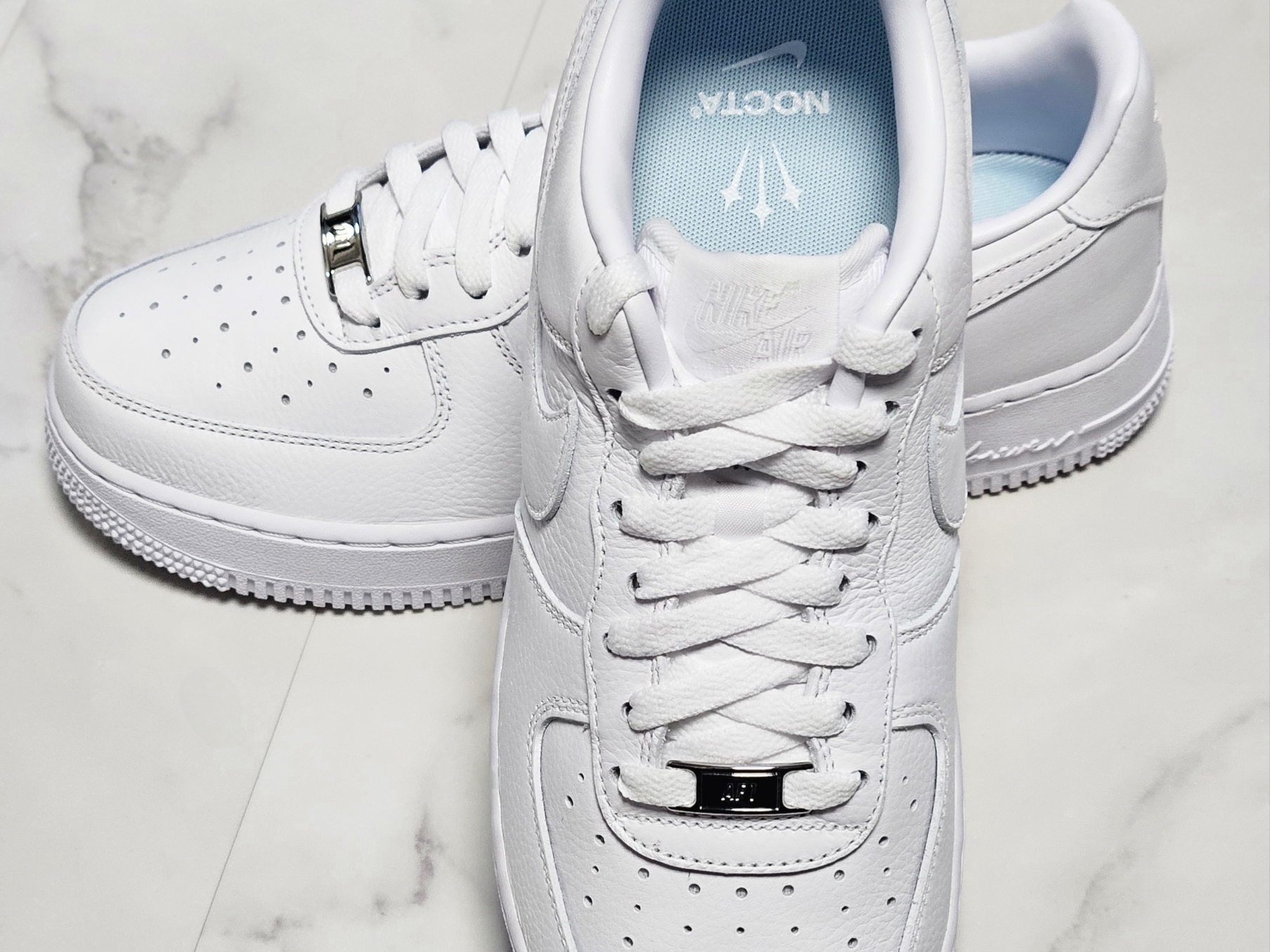 Nike x Drake Nocta Air Force 1 Low SP Certified Lover Boy White, Nike x Drake Nocta NRG LU L91 Cap White 착용 스타일 - 6