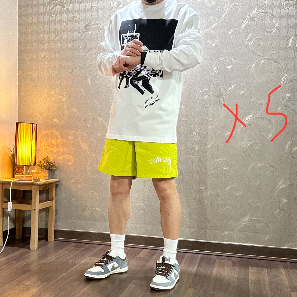 나이키 x 스투시 쇼츠 하이 볼티지 (FJ9167-344), 나이키 x 스투시 쇼츠 블랙 (FJ9167-010) 착용 스타일 - 5