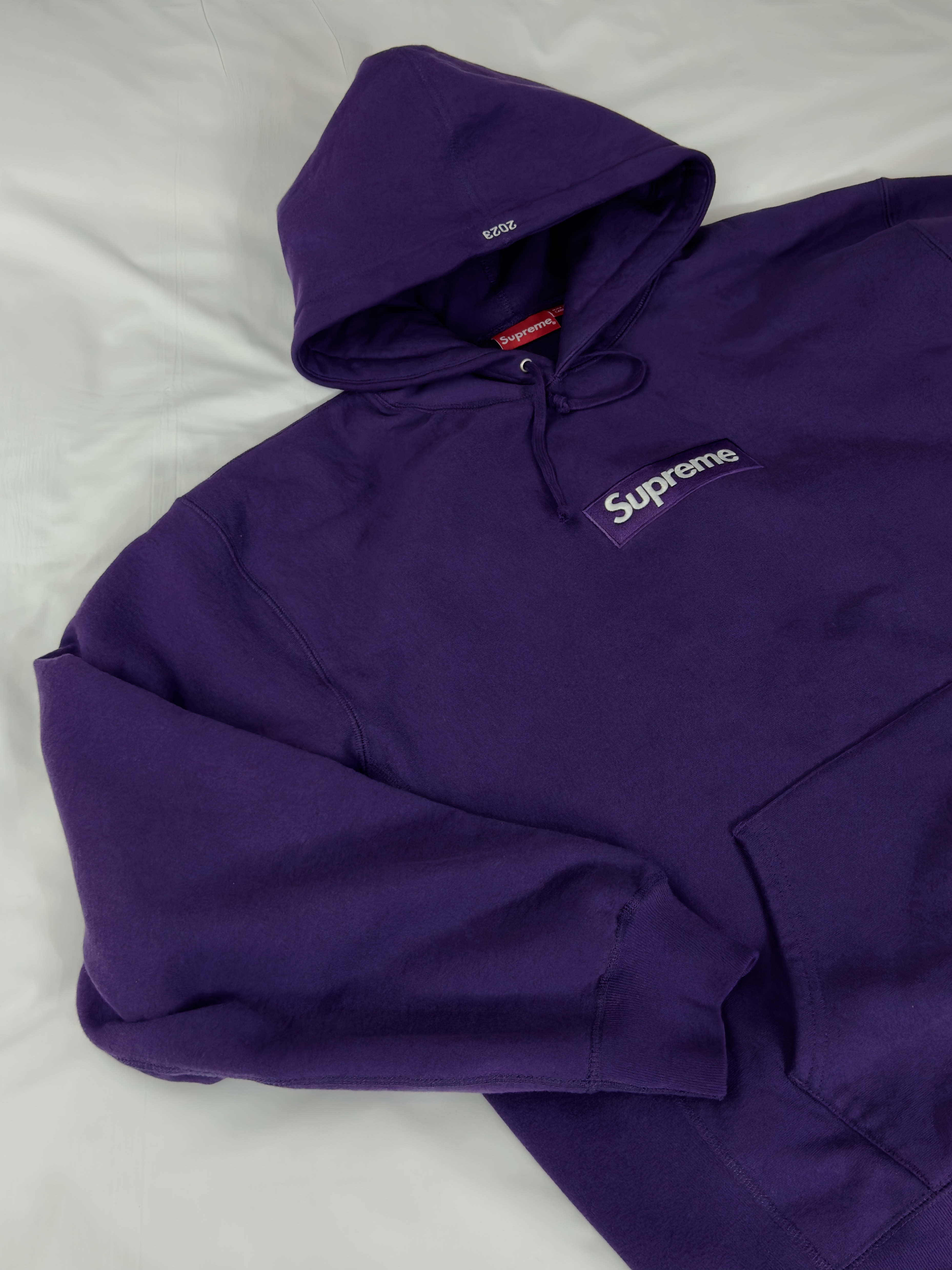 Supreme Box Logo Hooded Sweatshirt Dark Purple - 23FW 착용 스타일 - 2