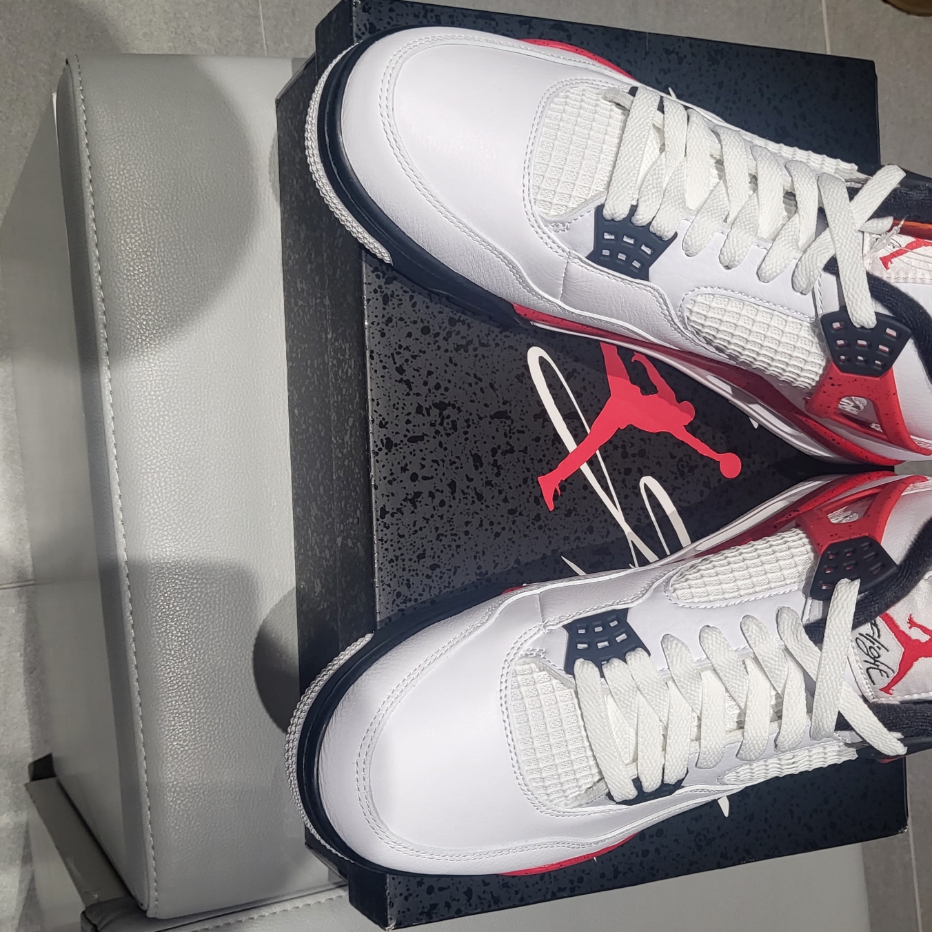 Jordan 4 Retro Red Cement 착용 스타일 - 1