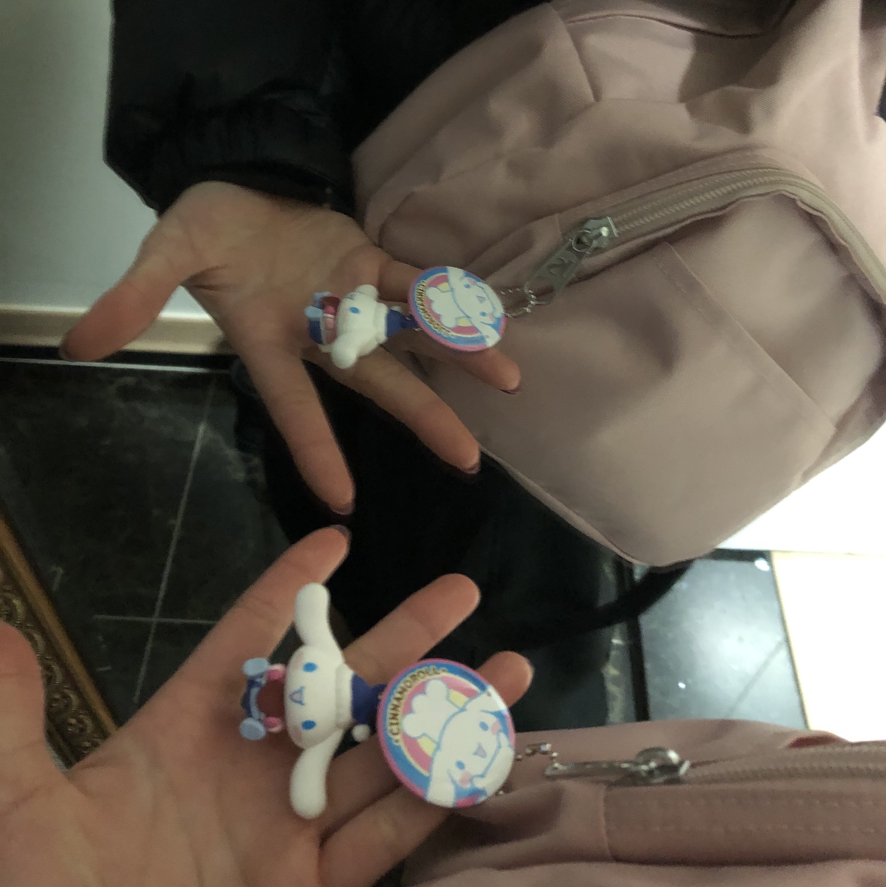 Jansport Half Pint Mini Backpack Misty Rose, [KREAM 단독] Safarispot Women 1/2 Basic Safari Down Jacket Black 착용 스타일 - 2