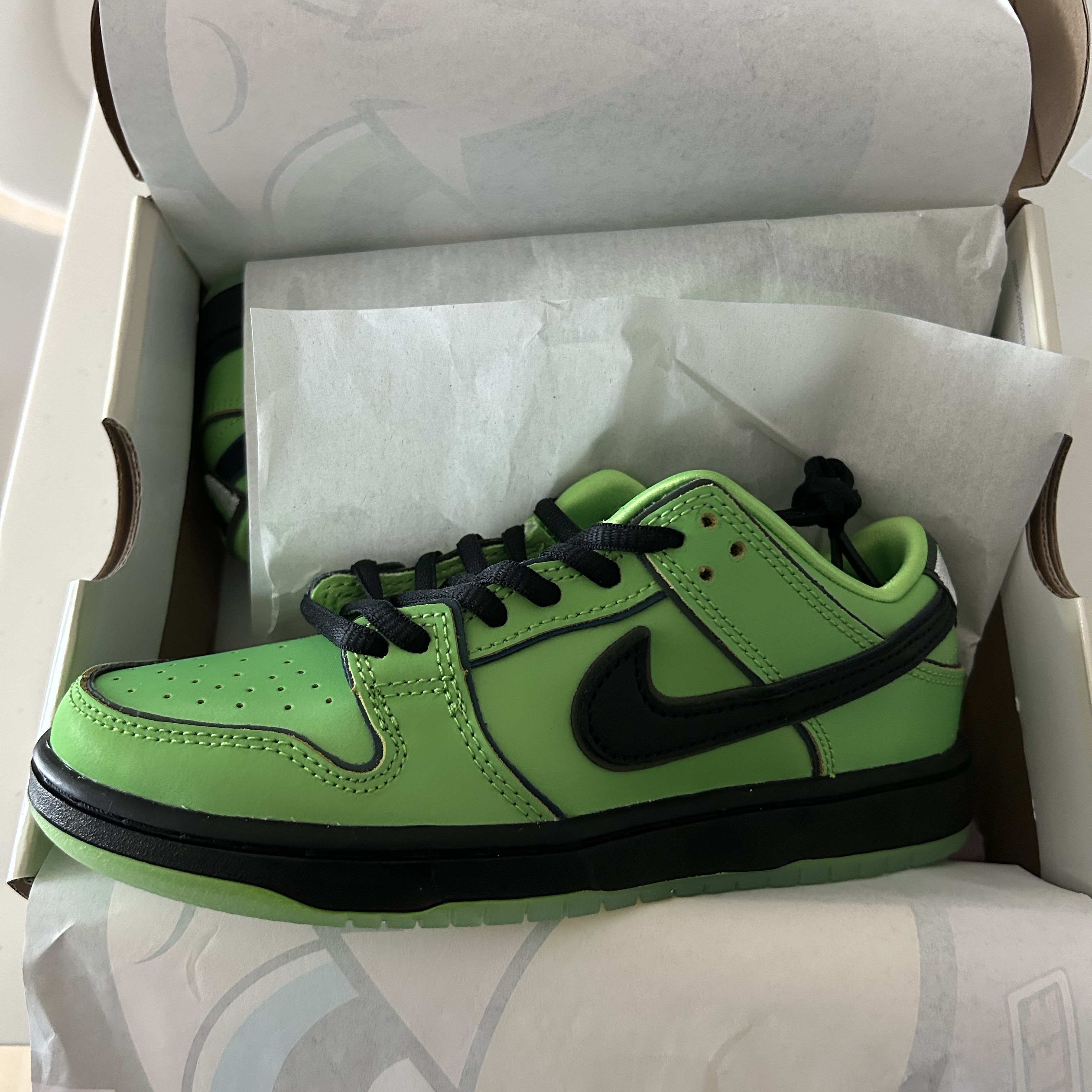 Nike x The Powerpuff Girls SB Dunk Low Pro QS Buttercup 착용 스타일