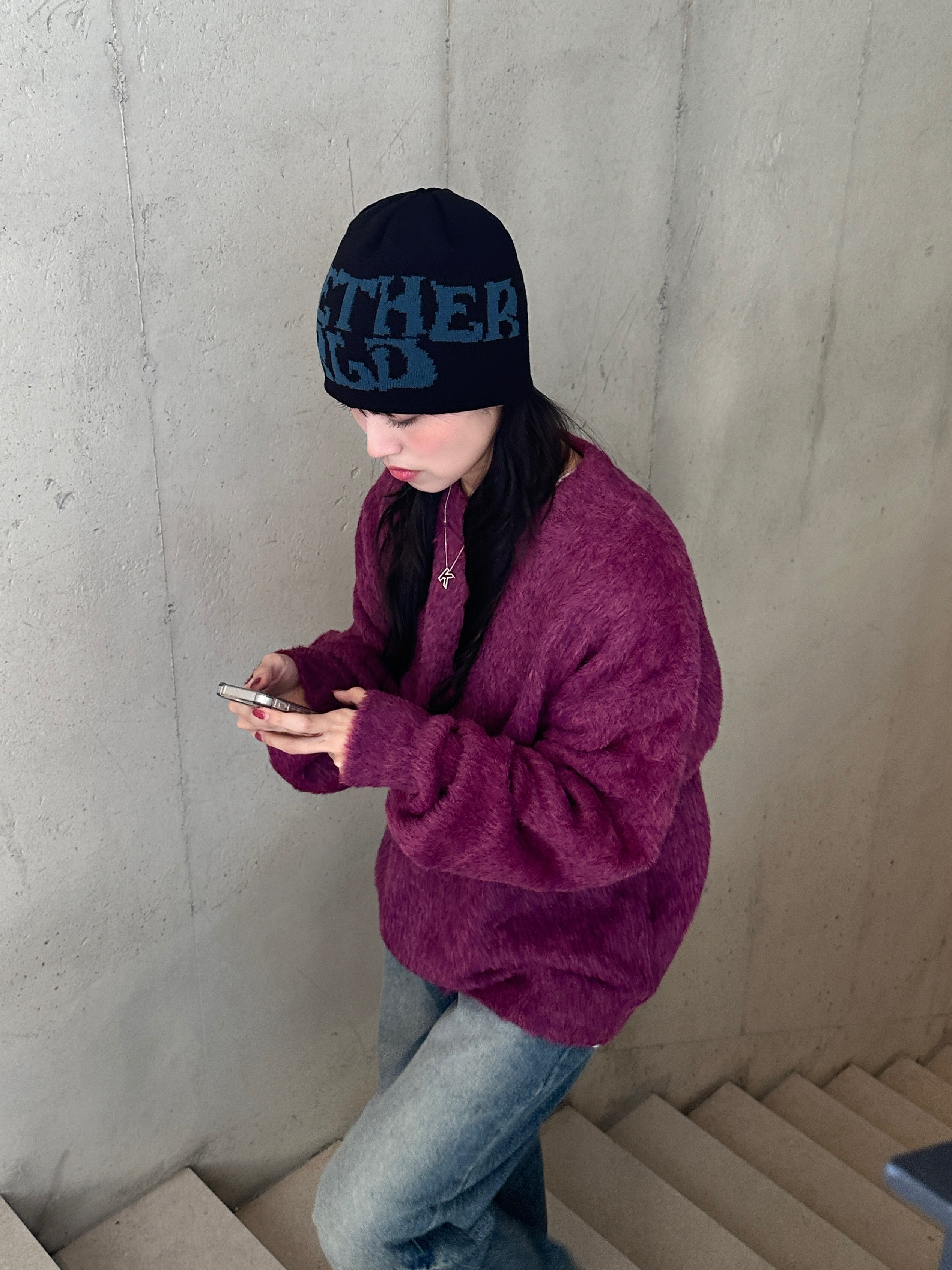 Netherworld Logo Beanie Black 착용 스타일 - 6