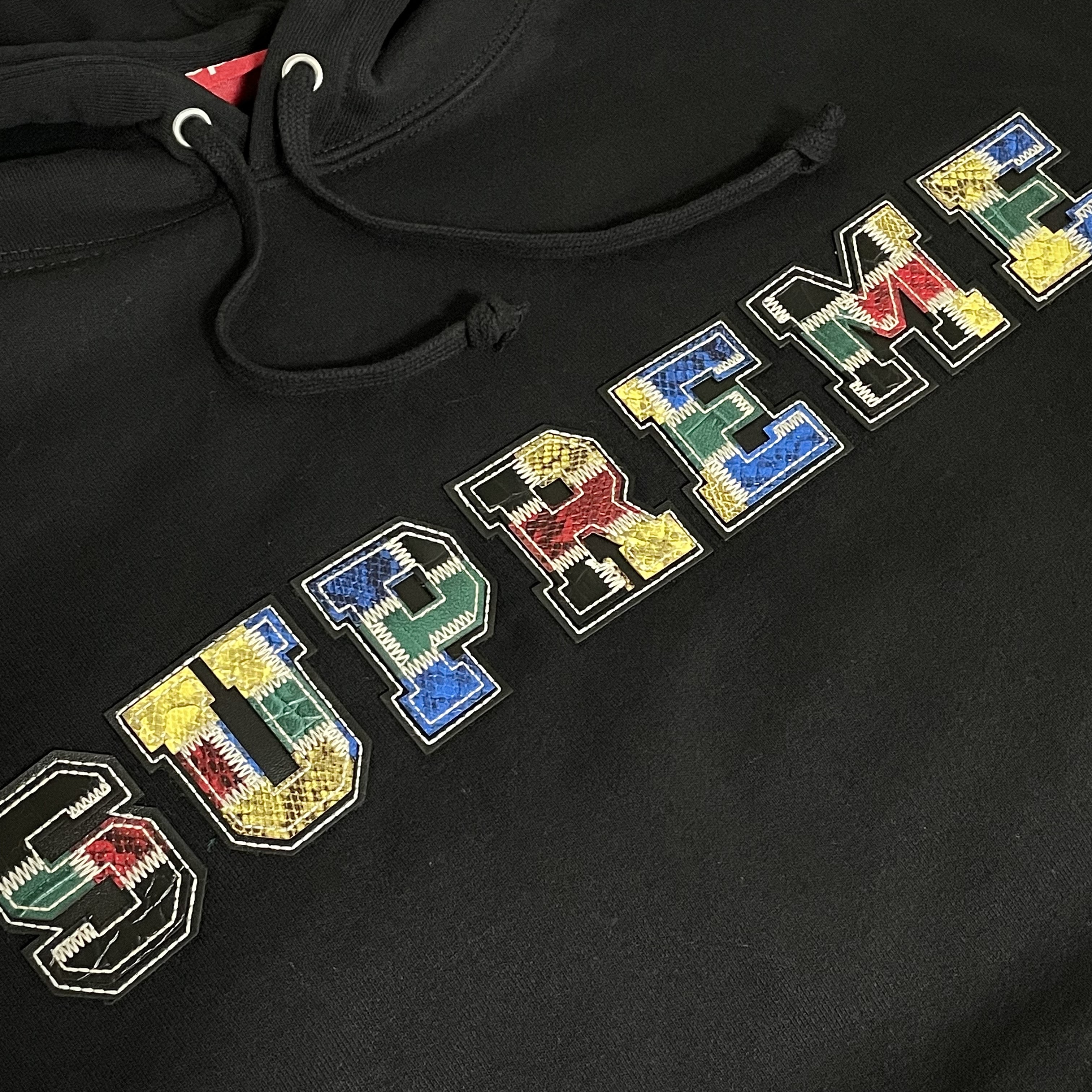 Supreme Collegiate Patchwork Leather Hooded Sweatshirt Black - 23FW 착용 스타일 - 1