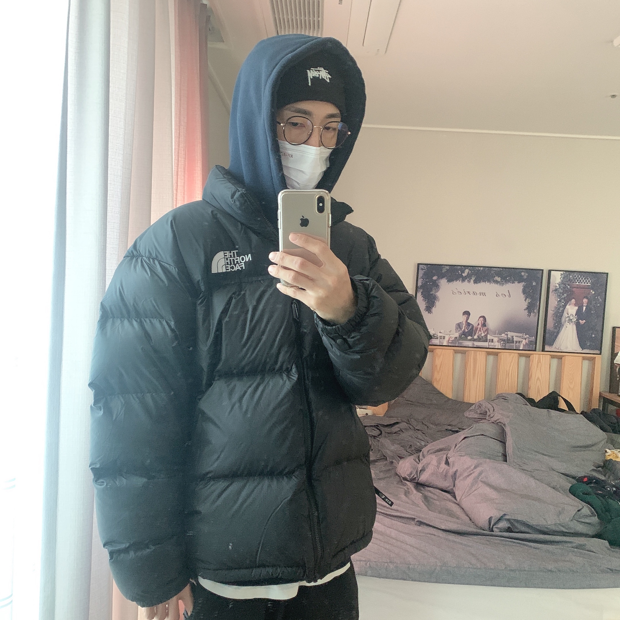 The North Face 1996 Eco Nuptse Jacket Black, Nike x Stussy NRG Cuffed Beanie Black 착용 스타일 - 2