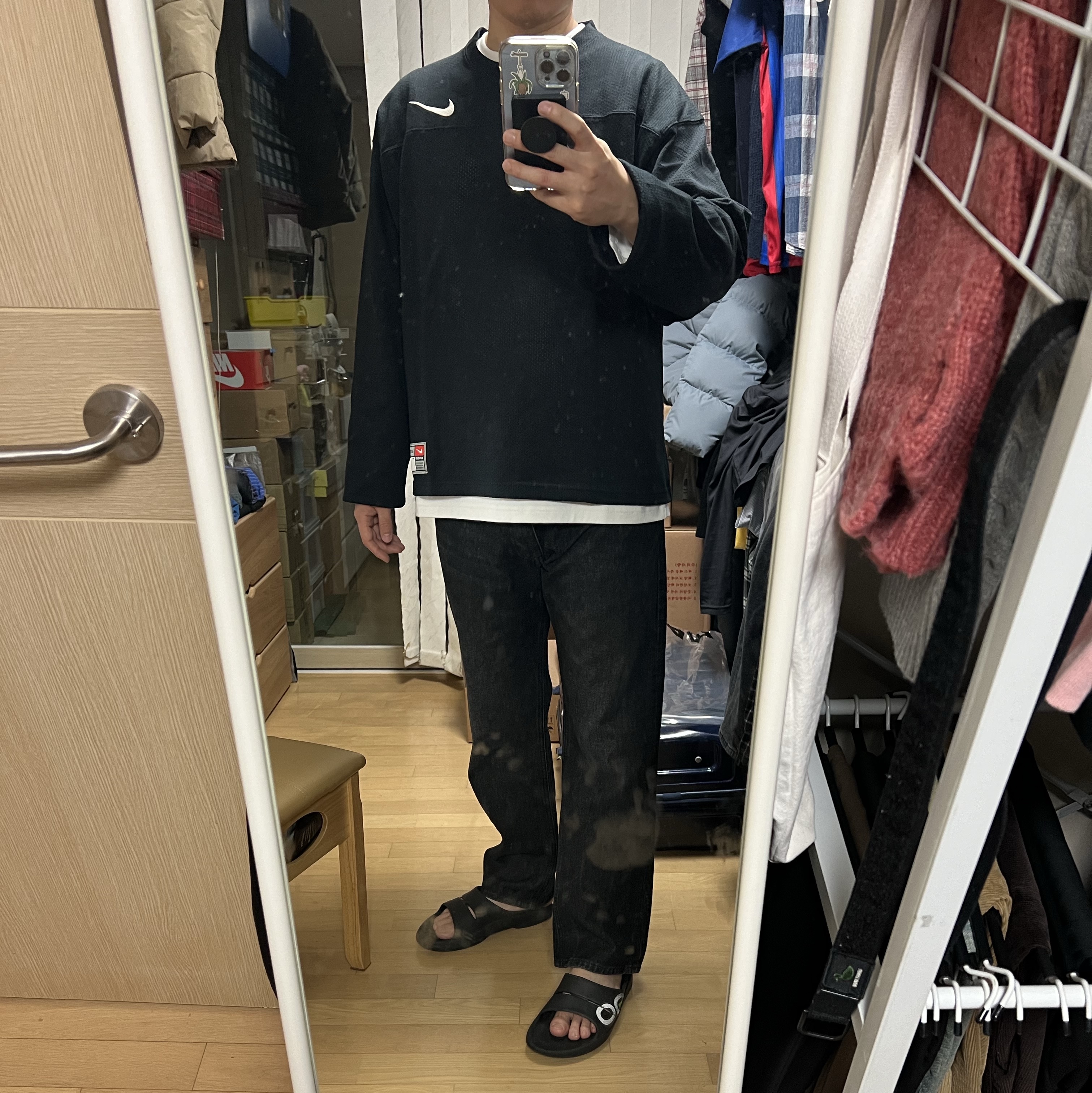 Nike x Stussy Long Sleeve Top Black (FJ9164-010) 착용 스타일