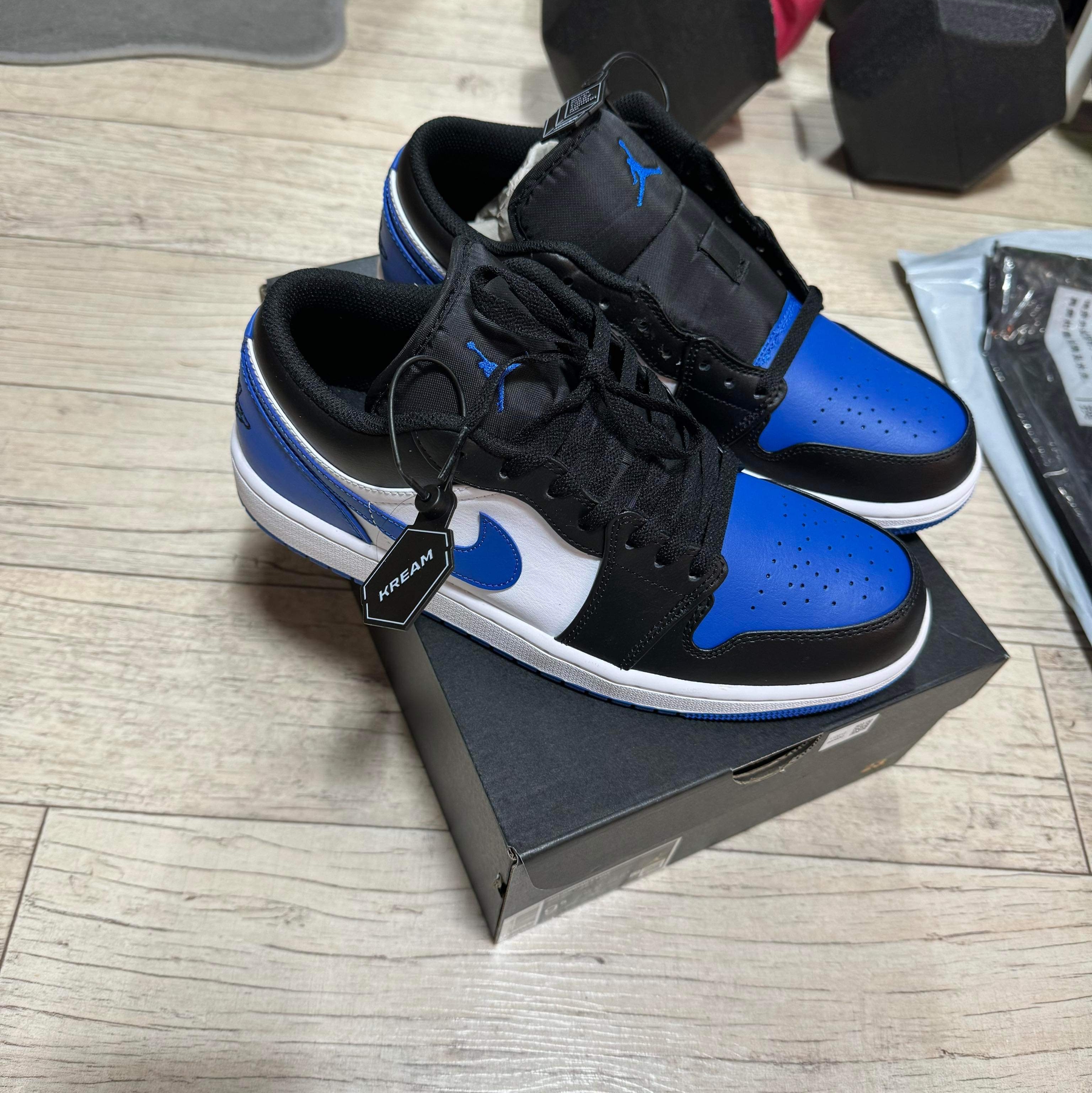 Jordan 1 Low Alternate Royal Toe 착용 스타일
