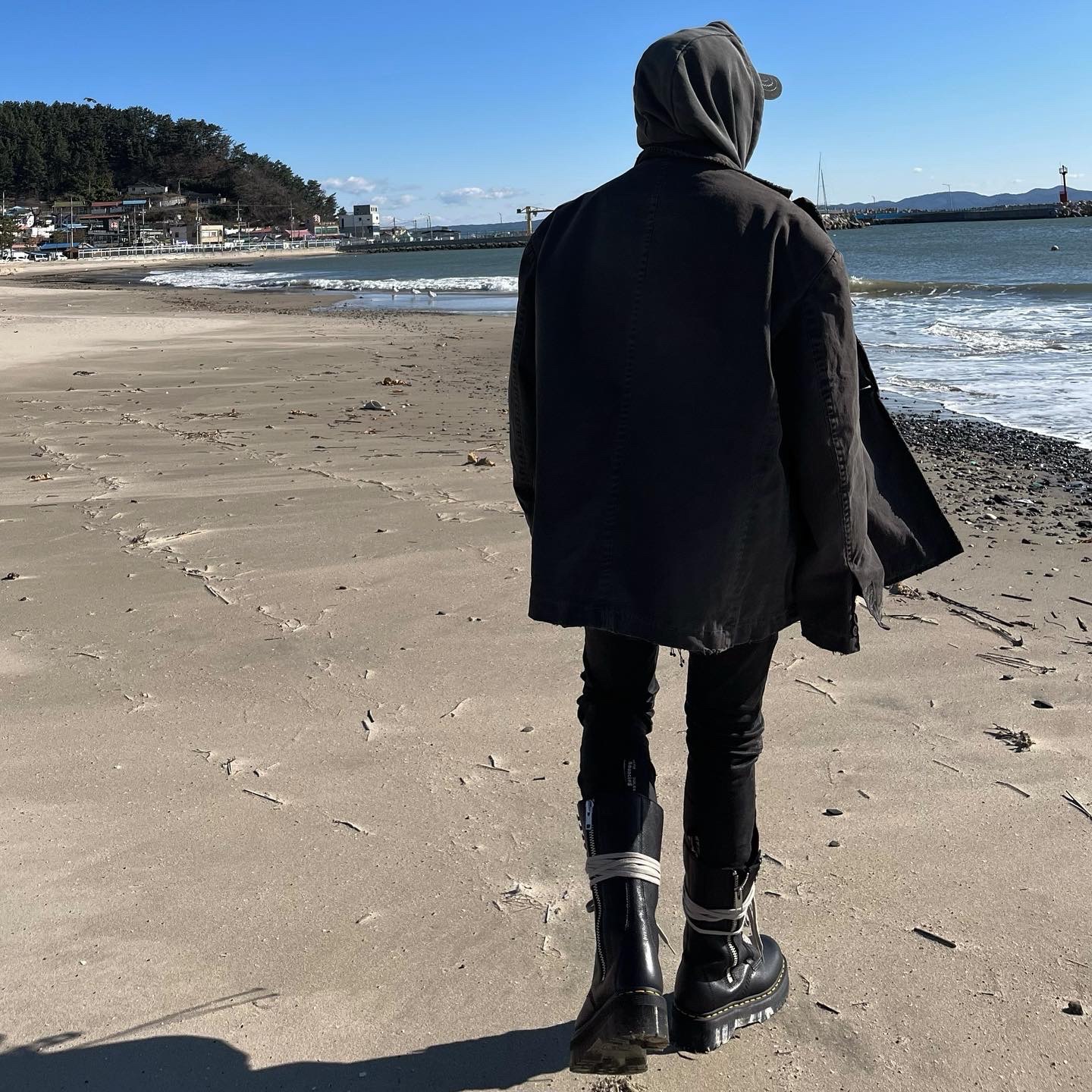 Dr. Martens x Rick Owens 1918 RO Leather Lace Up Platform Boots Black Lunar 착용 스타일 - 4