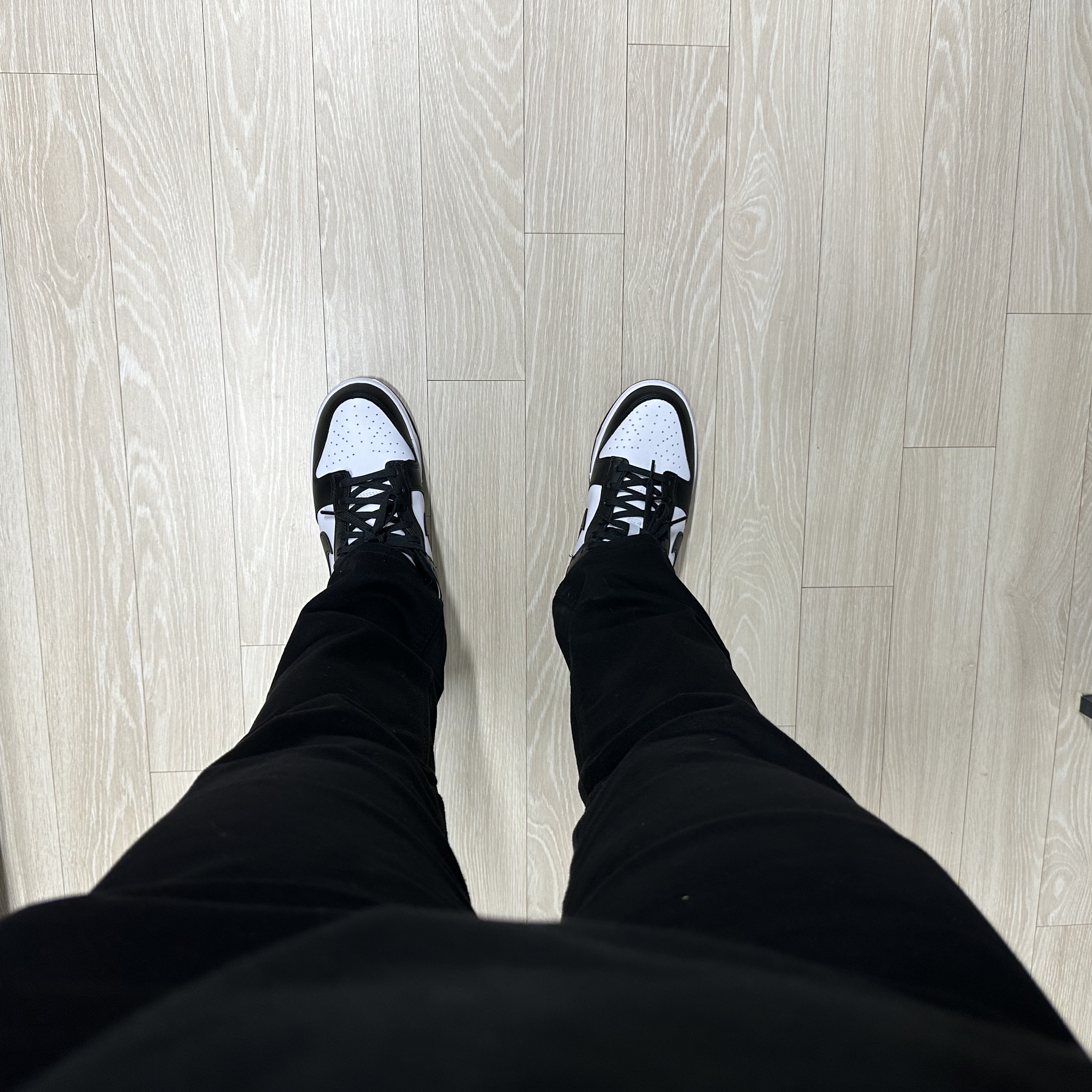 Nike Dunk Low Retro Black 착용 스타일