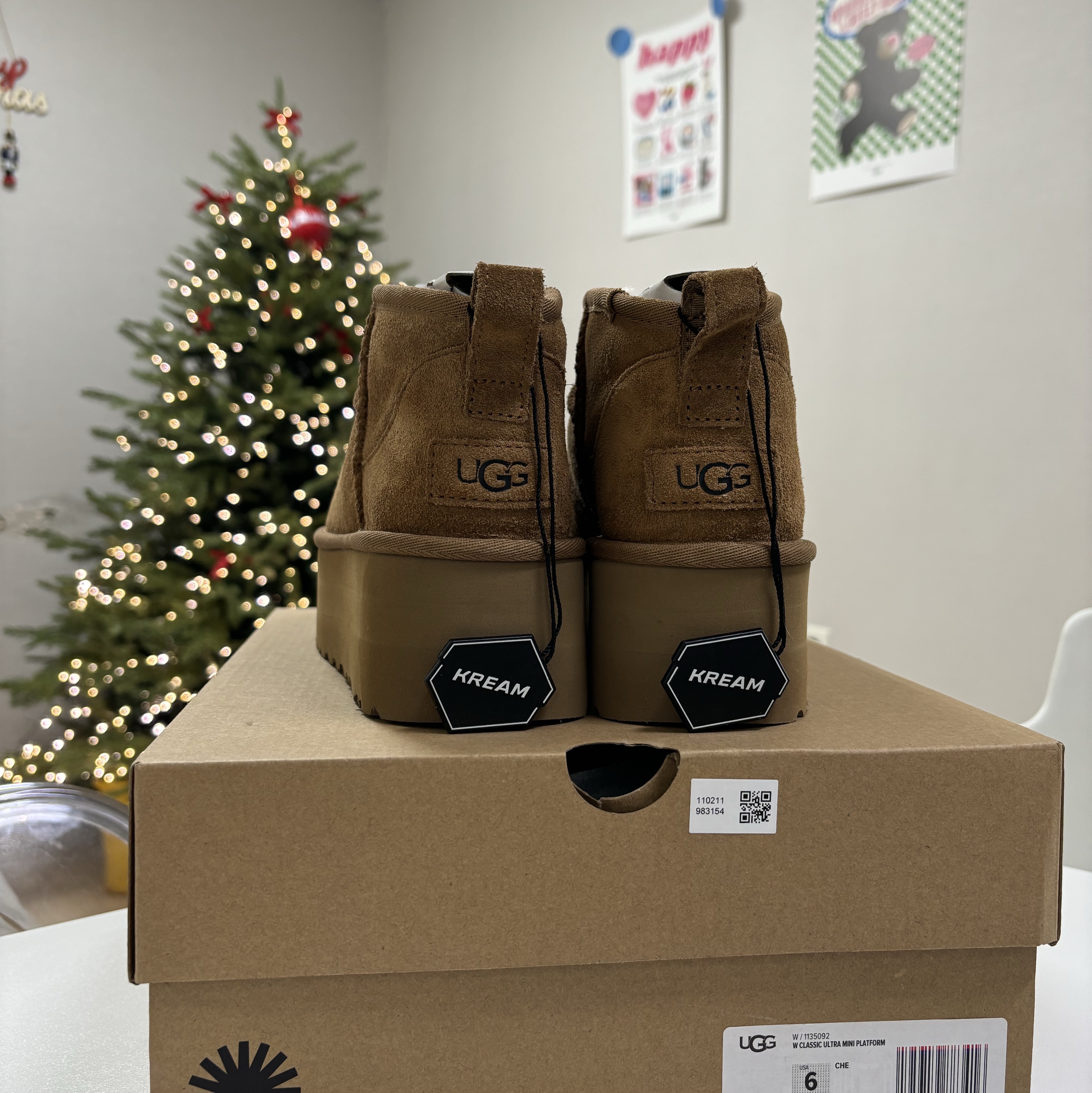 (W) UGG Classic Ultra Mini Platform Boots Chestnut 착용 스타일