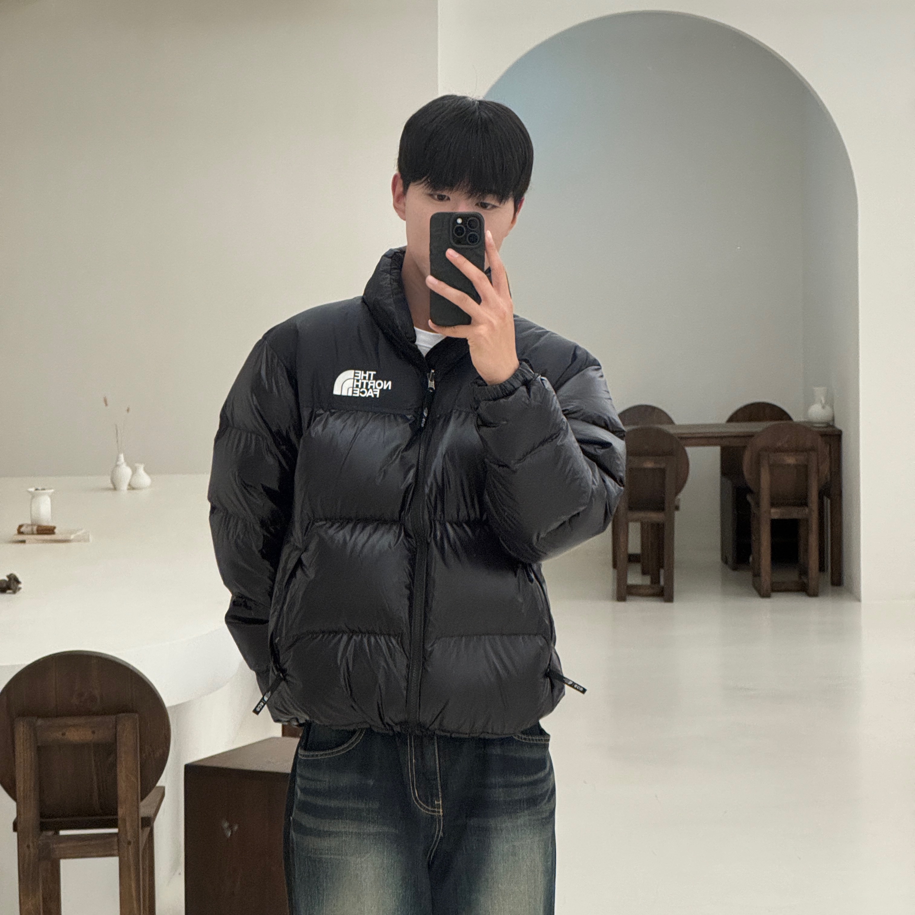 The North Face 1996 Eco Nuptse Jacket Real Black 착용 스타일