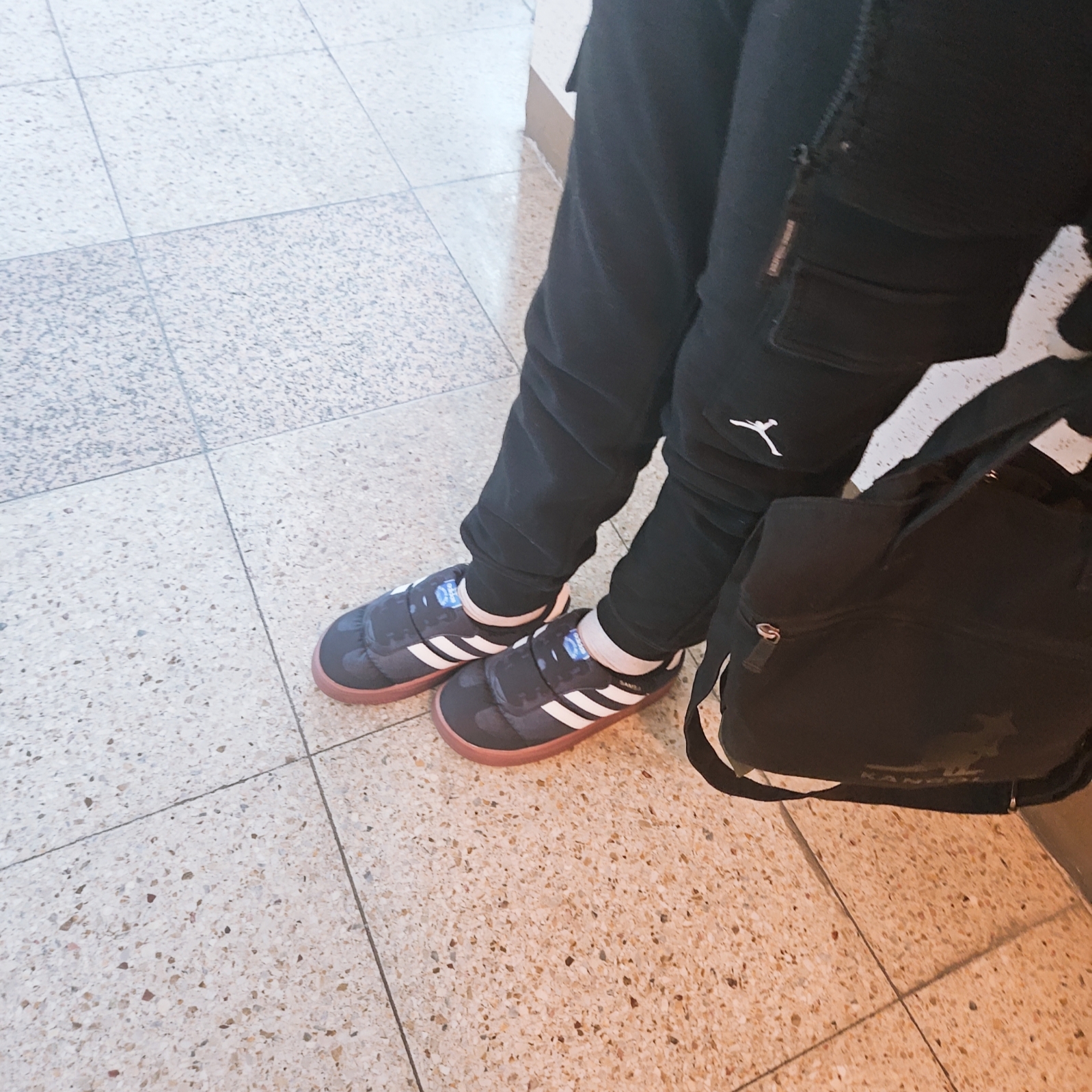 Adidas Puffylette Samba Core Black 착용 스타일