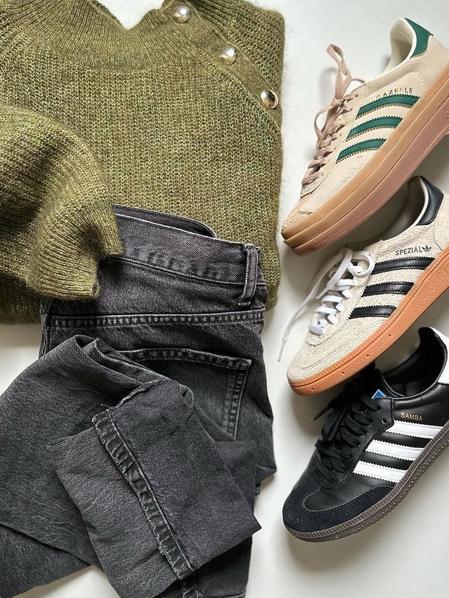 Adidas Samba OG Chalky Brown Core White, Adidas Samba OG Black White Gum 착용 스타일 - 3
