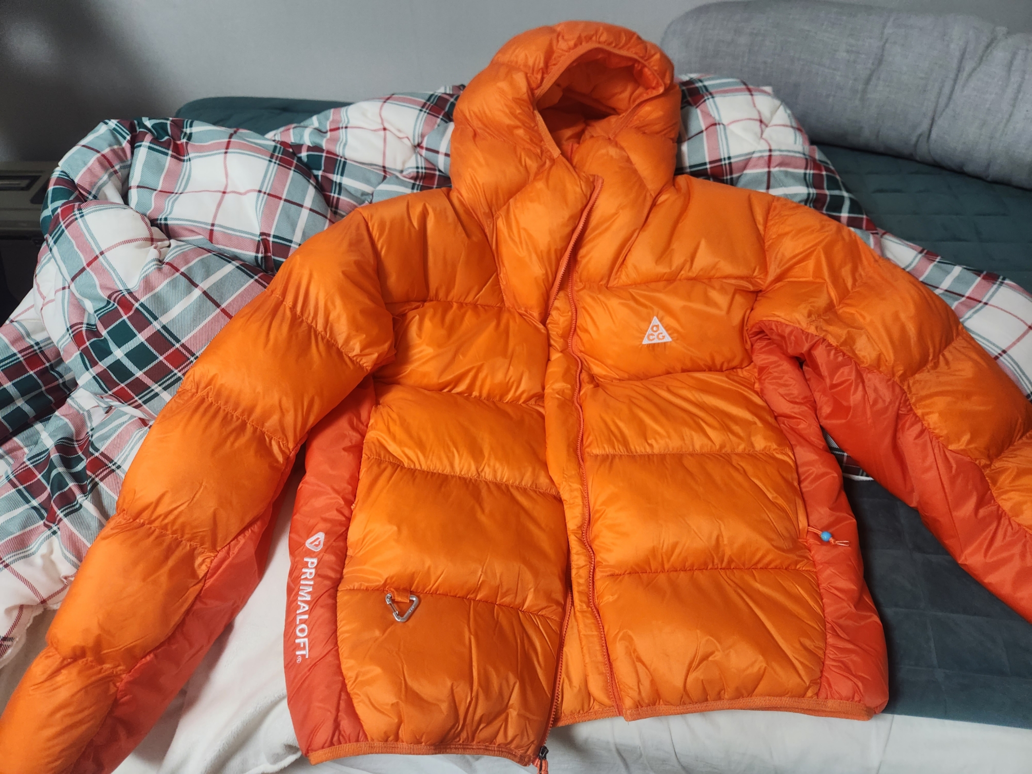 Nike ACG Therma-Fit ADV Lunar Lake Puffer Jacket Safety Orange - Asia 착용 스타일