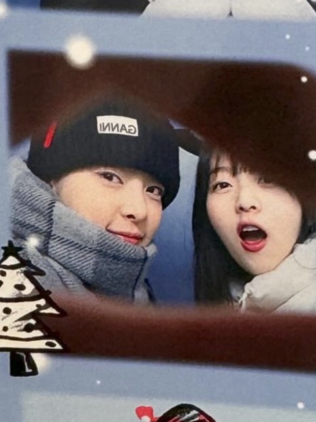 Ganni Wool Beanie Black 착용 스타일 - 2