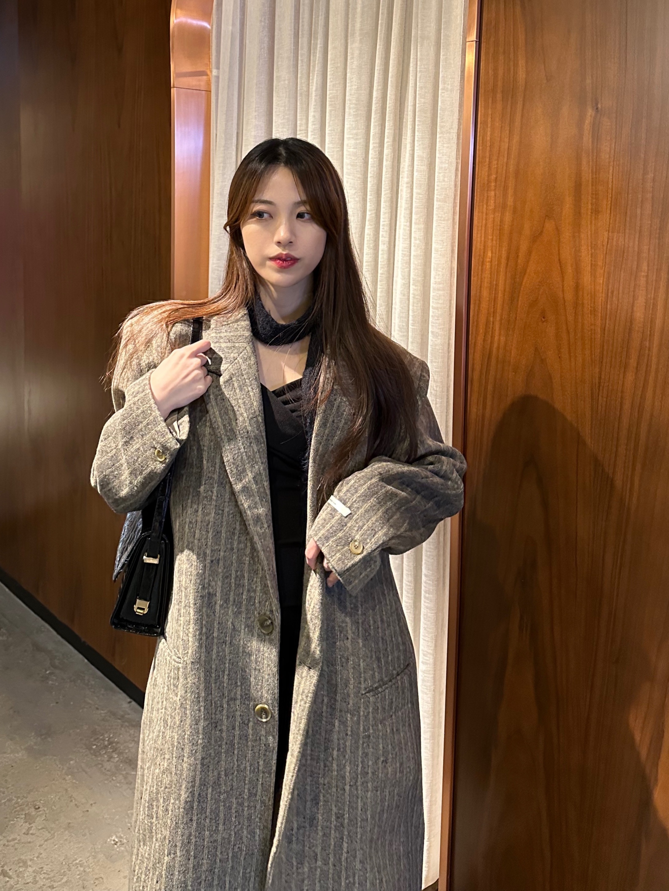 (W) UGG Classic Mini II Boots Chestnut 착용 스타일 - 4