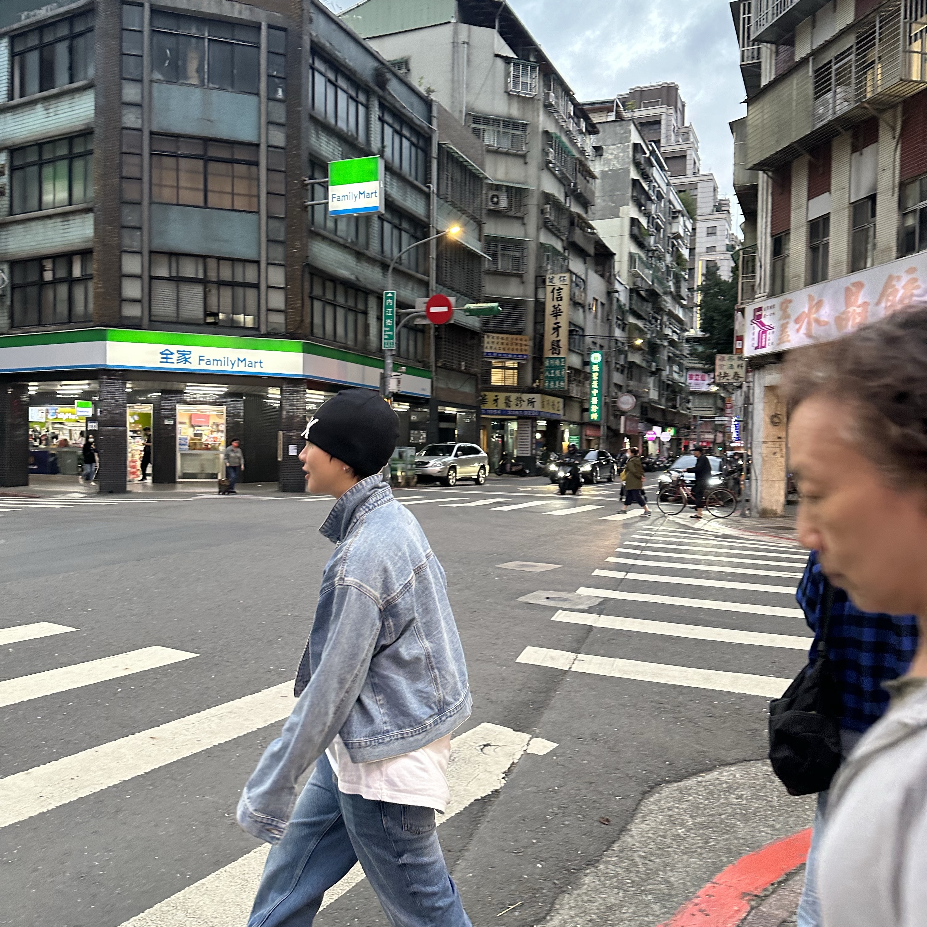 Arc'teryx Word Head Toque Orca 착용 스타일 - 2