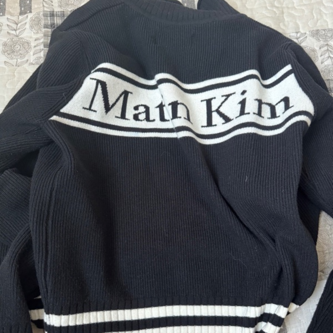 Matin Kim Spell Point Stripe Knit Cardigan Black 착용 스타일