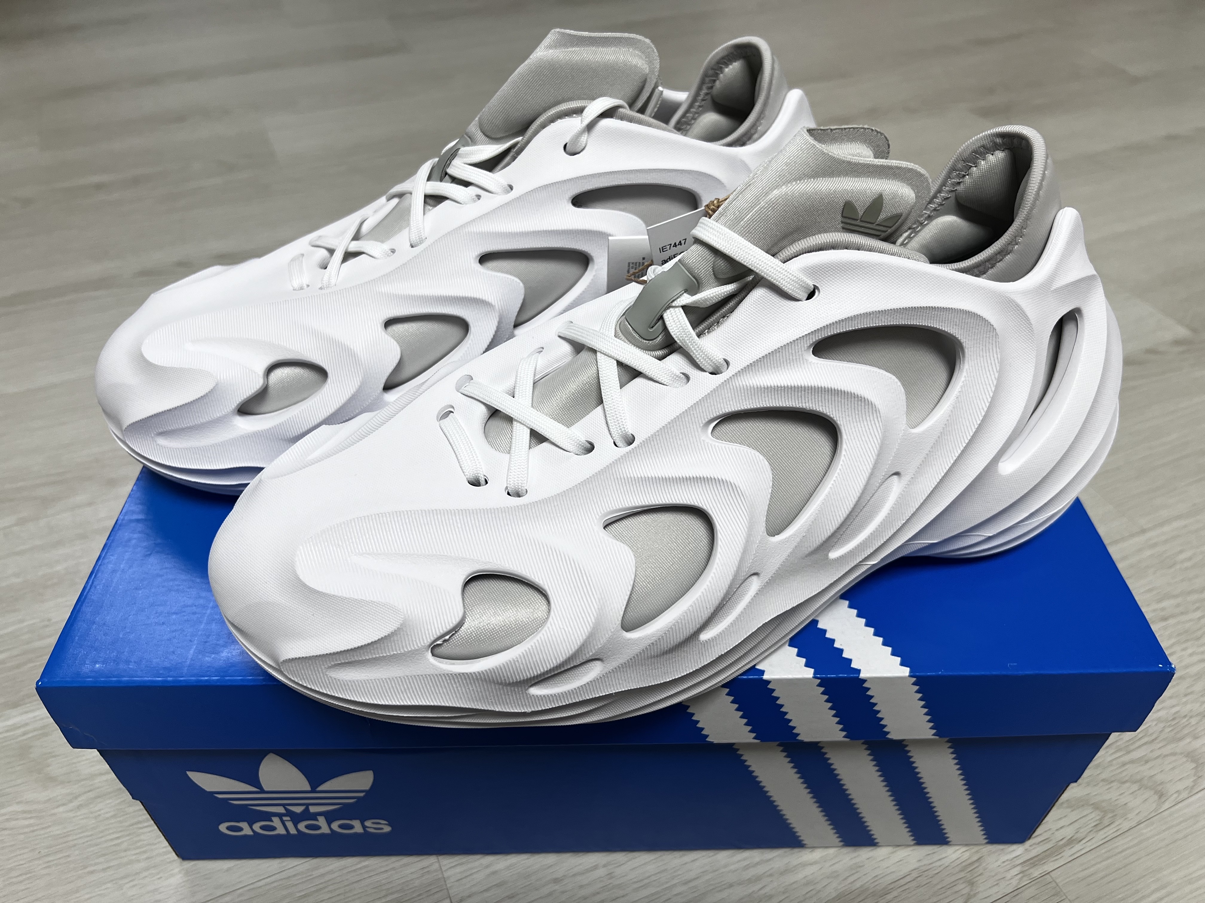 Adidas Adifom Q Cloud White Grey, Adidas Adifom Q Cloud White Grey 착용 스타일