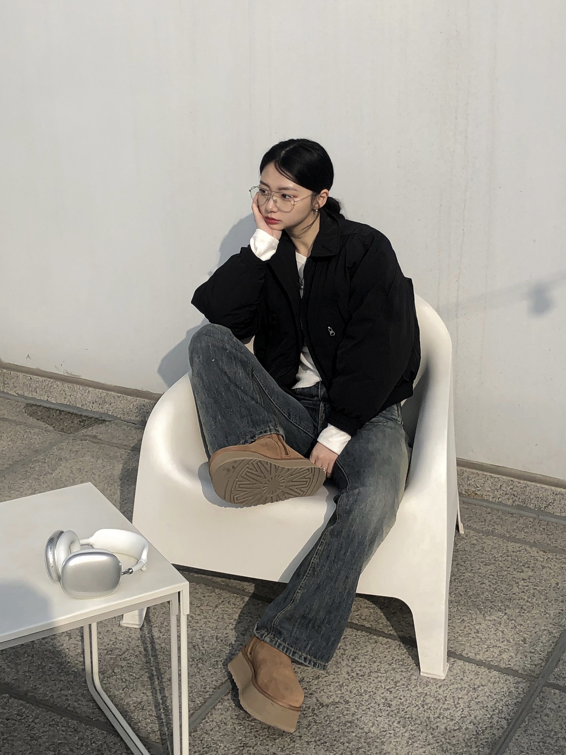 (W) UGG Classic Dipper Boots Chestnut, Apple AirPods Max Lightning Silver (Korean Ver.) 착용 스타일 - 2