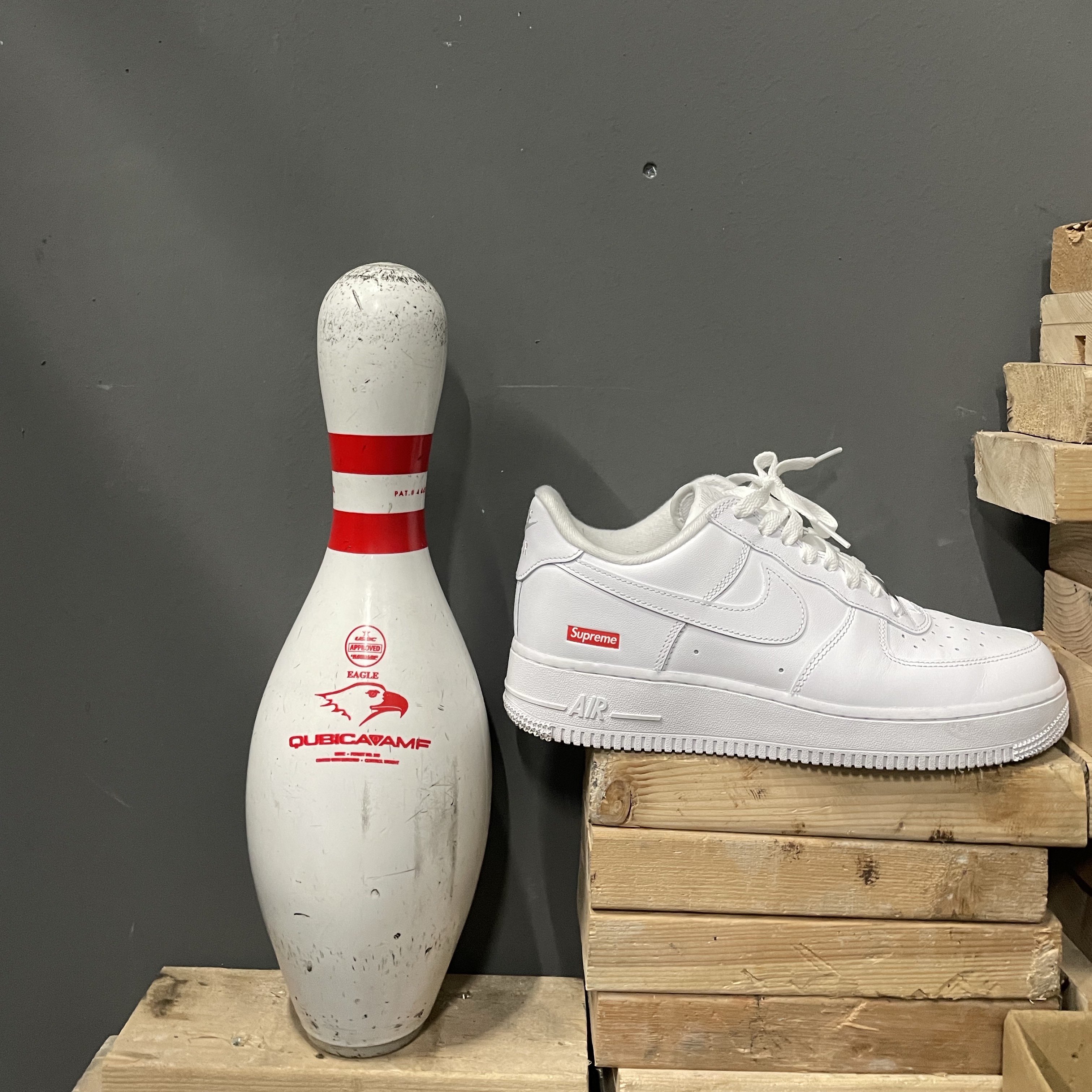 Nike x Supreme Air Force 1 Low White 착용 스타일