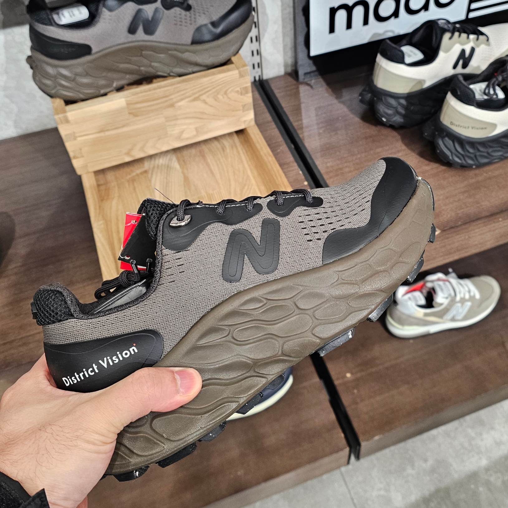 New Balance x District Vision Fresh Foam X More Trail v3 Falcon Slate Black - D Standard 착용 스타일