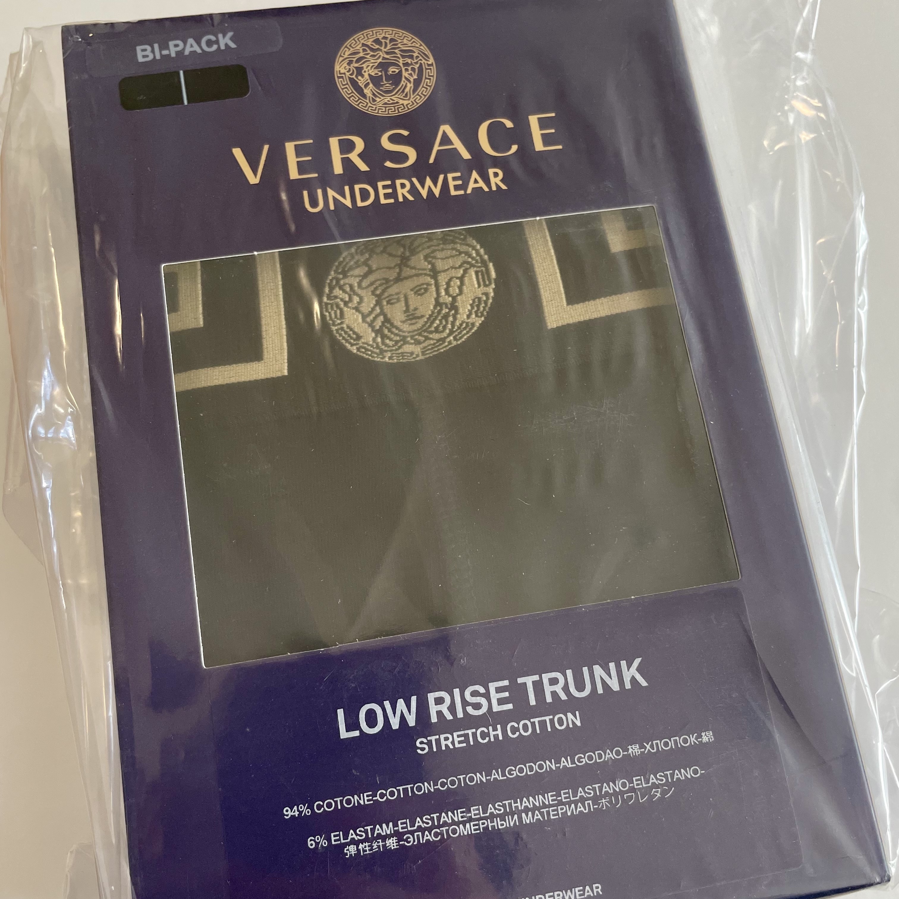 Versace Greca Border Trunks Black (2 Pack), Versace Greca Border Long Trunks Black 착용 스타일 - 2