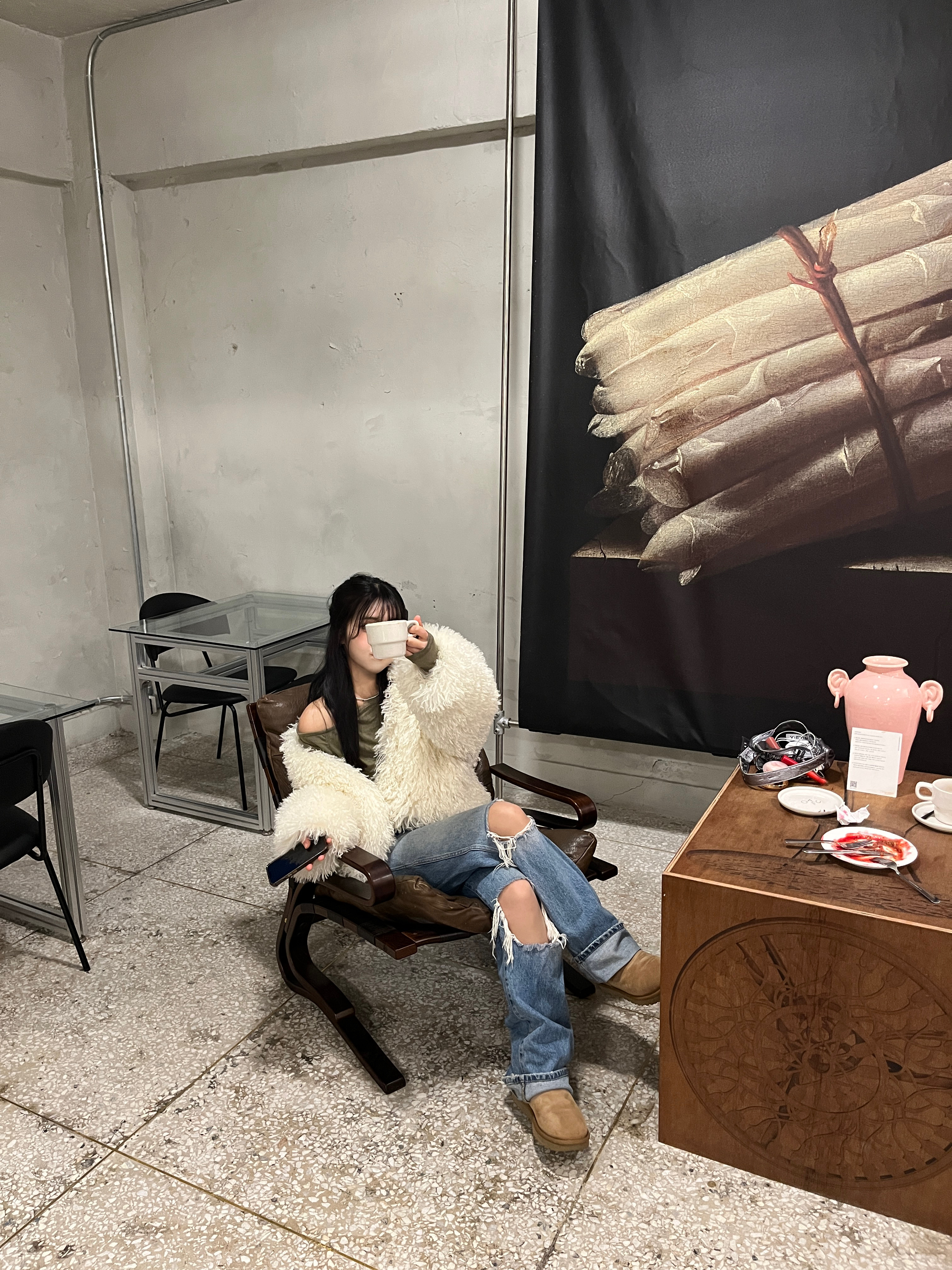 (W) UGG Classic Mini II Boots Chestnut 착용 스타일 - 7