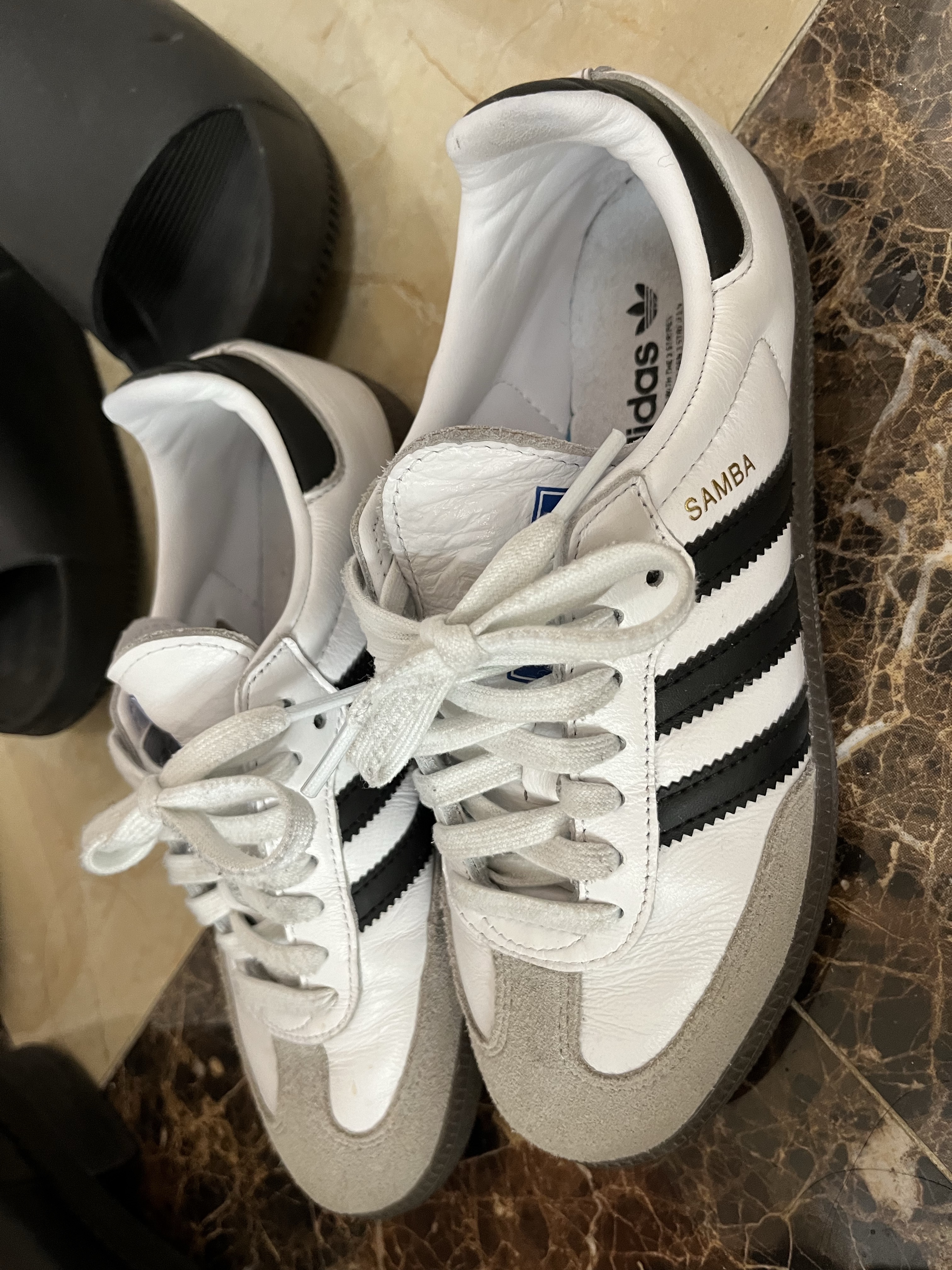 Adidas Samba OG Cloud White 착용 스타일