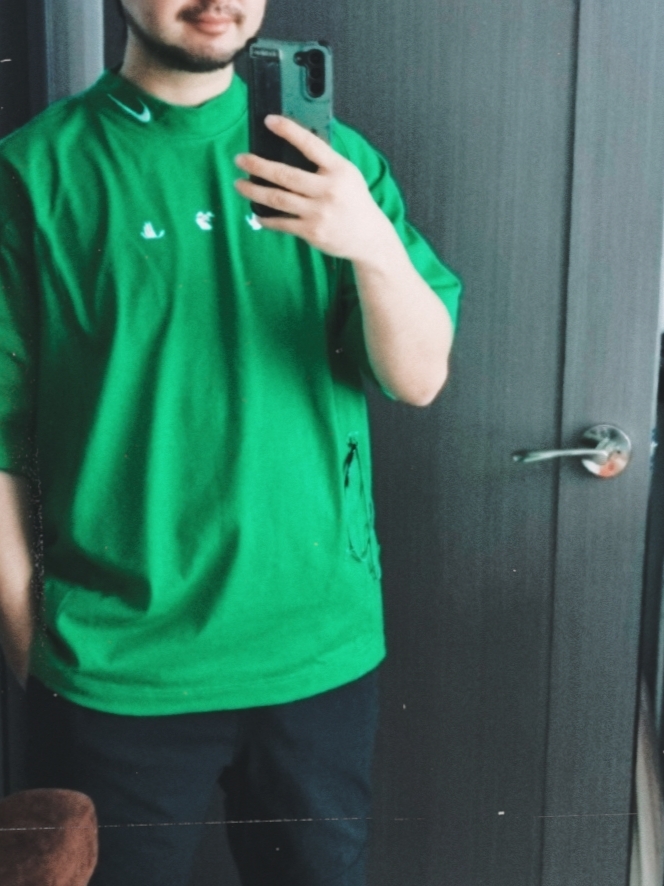 Nike x Off-White Mock Neck Short Sleeve Top Kelly Green - Asia 착용 스타일