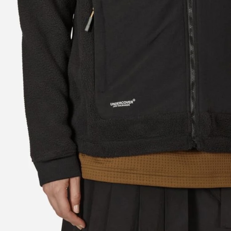노스페이스 x 언더커버 소우쿠 집 오프 플리스 자켓 TNF 블랙, 노스페이스 화이트 라벨 뉴 유틸리티 플리스 자켓 라이트 카키 착용 스타일 - 3