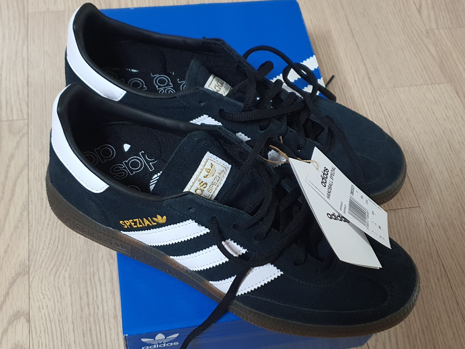 Adidas Spezial Handball Core Black 착용 스타일