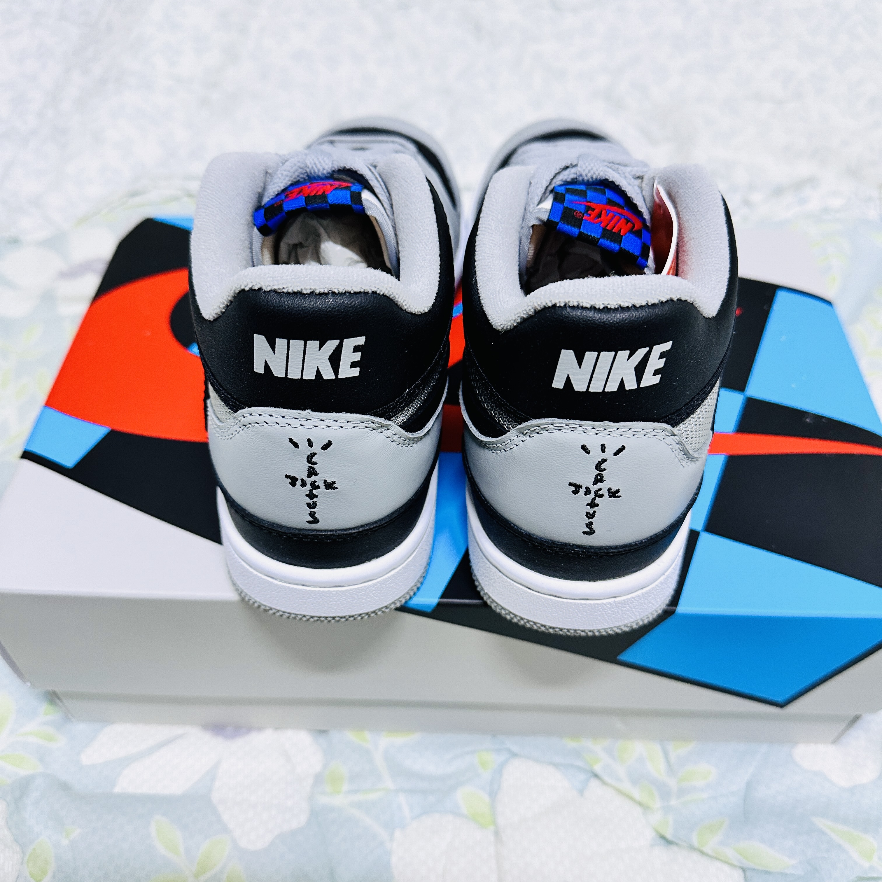 Nike x Travis Scott Mac Attack SP Light Smoke Grey 착용 스타일 - 4